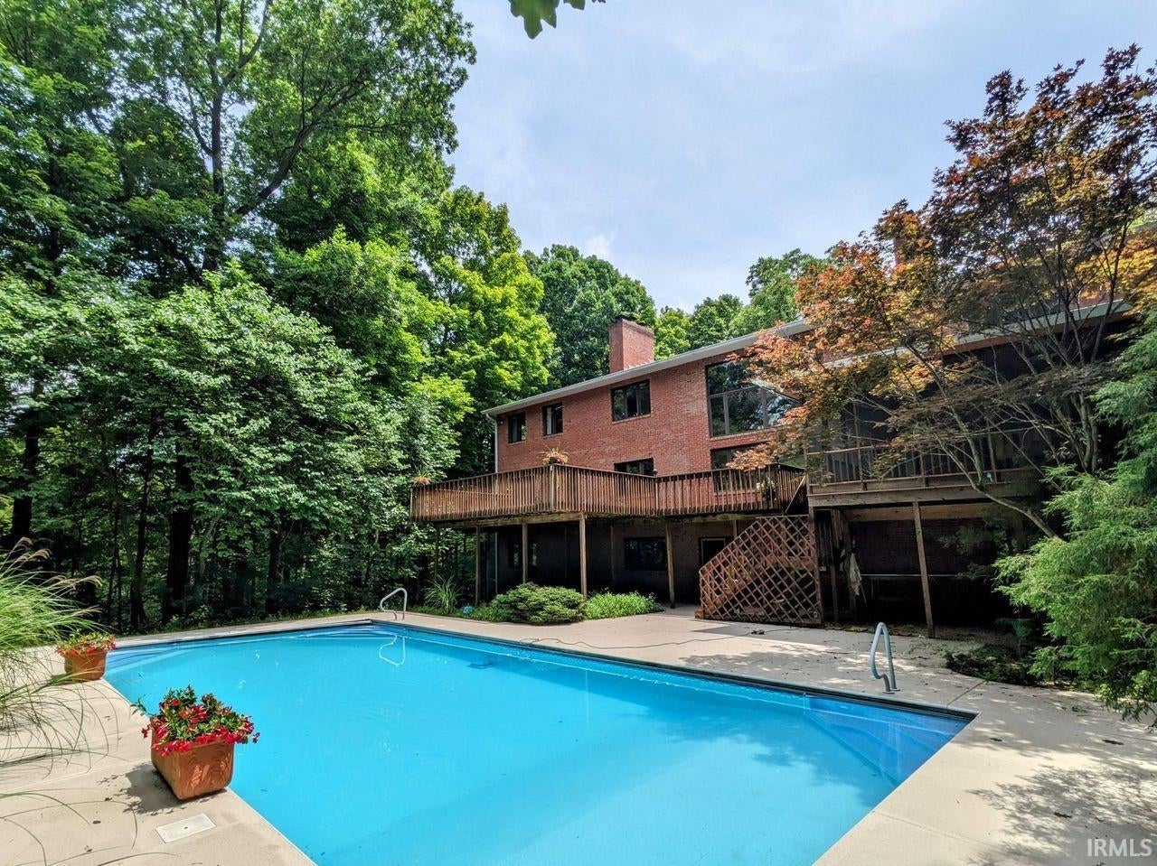 Bloomington, Indiana, 47408, United States, 7 Bedrooms Bedrooms, ,7 BathroomsBathrooms,Residential,Active,1914787