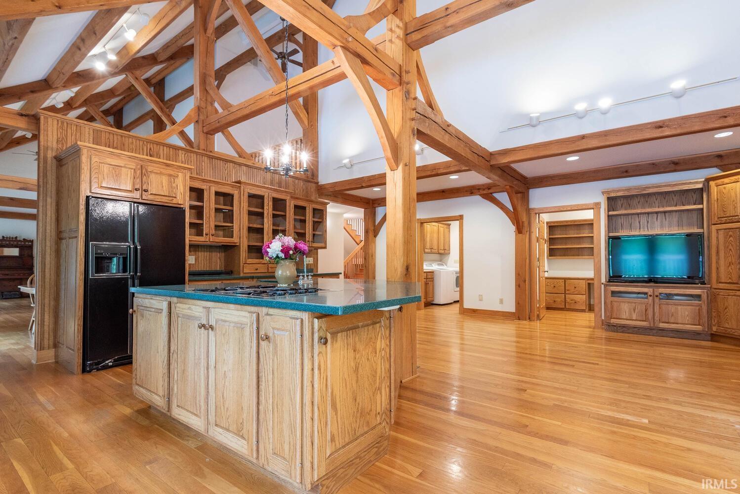 Bloomington, Indiana, 47401, United States, 5 Bedrooms Bedrooms, ,6 BathroomsBathrooms,Residential,Active,1821943