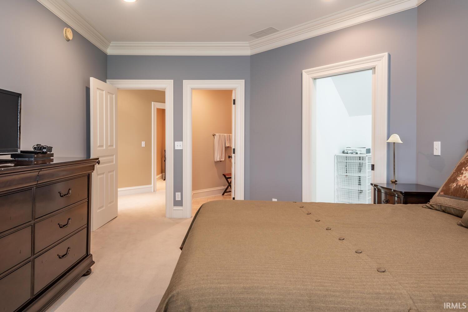 Bloomington, Indiana, 47401, United States, 5 Bedrooms Bedrooms, ,6 BathroomsBathrooms,Residential,Active,1787146