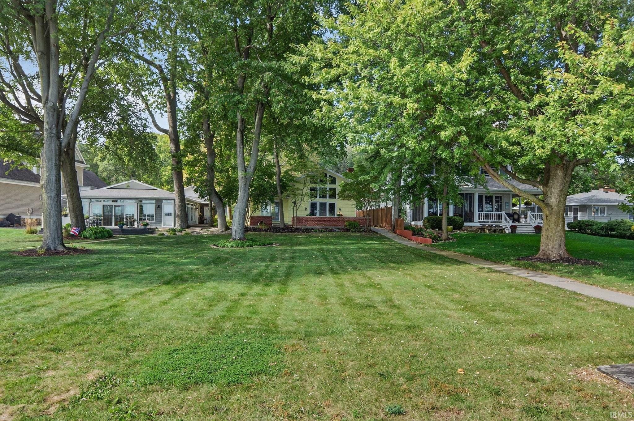 Leesburg, Indiana, 46538, United States, 3 Bedrooms Bedrooms, ,2 BathroomsBathrooms,Residential,Active,1965810