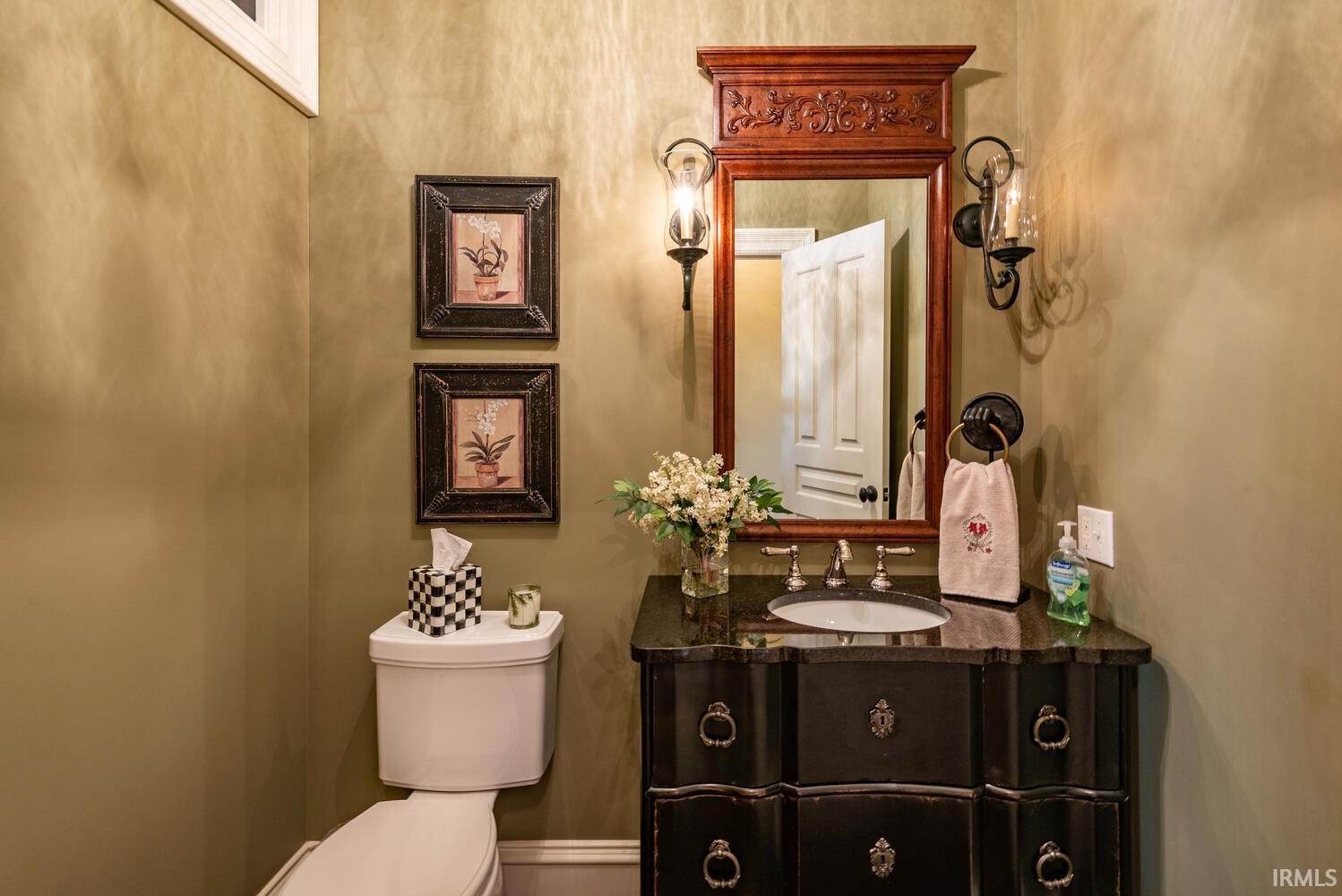 Bloomington, Indiana, 47401, United States, 5 Bedrooms Bedrooms, ,6 BathroomsBathrooms,Residential,Active,1787146