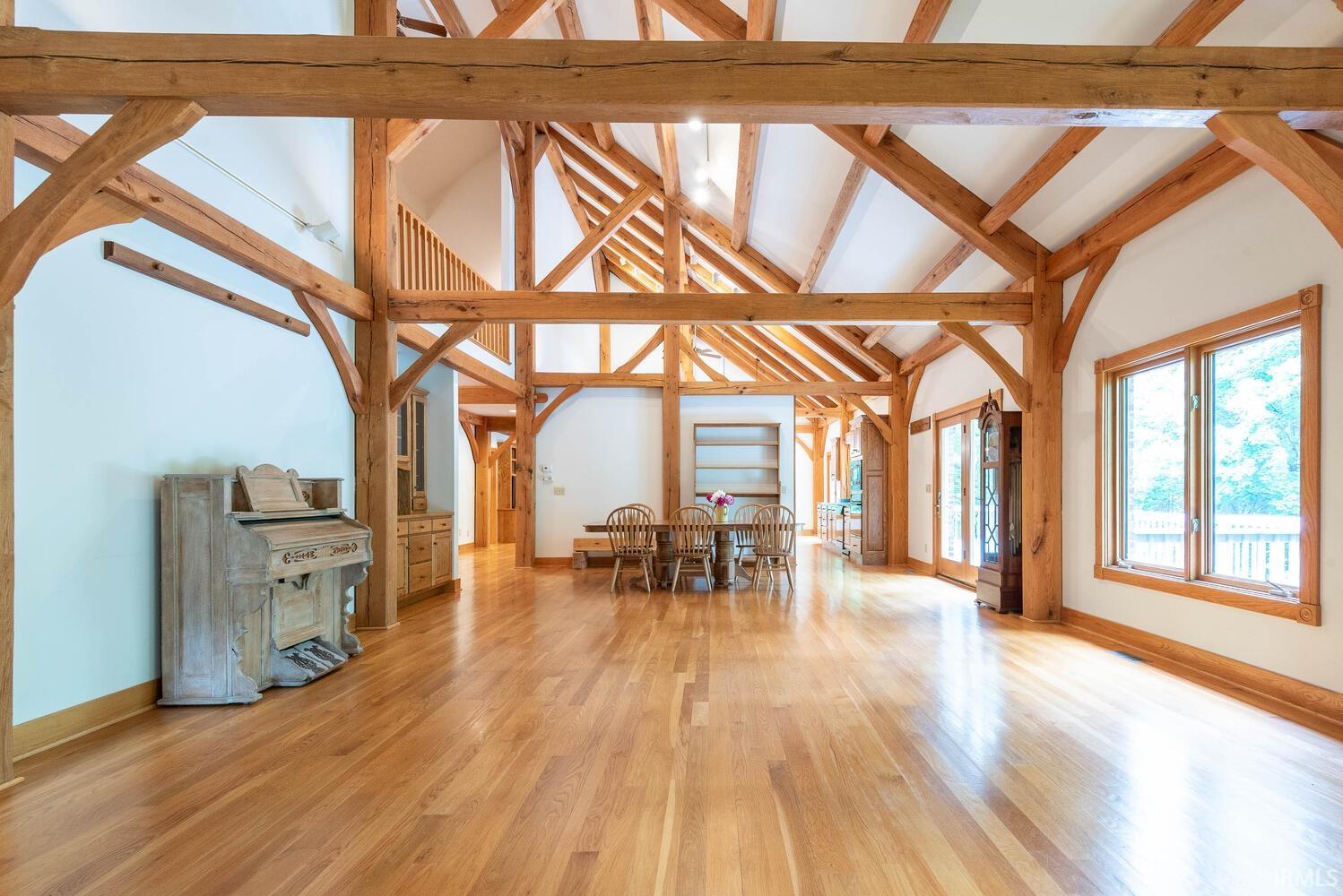 Bloomington, Indiana, 47401, United States, 5 Bedrooms Bedrooms, ,6 BathroomsBathrooms,Residential,Active,1821943