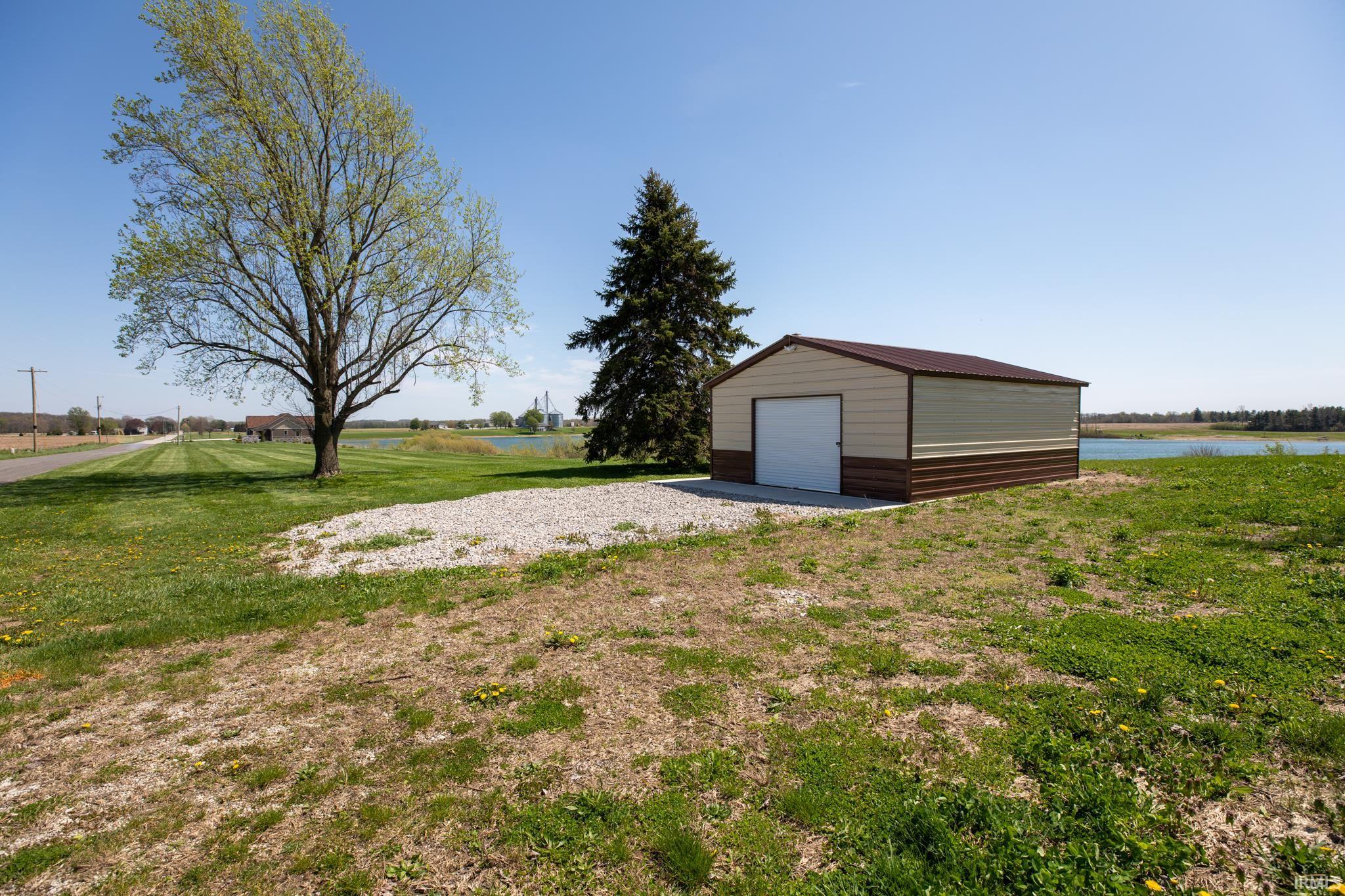 Etna Green, Indiana, 46524, United States, 4 Bedrooms Bedrooms, ,5 BathroomsBathrooms,Residential,Active,2041513