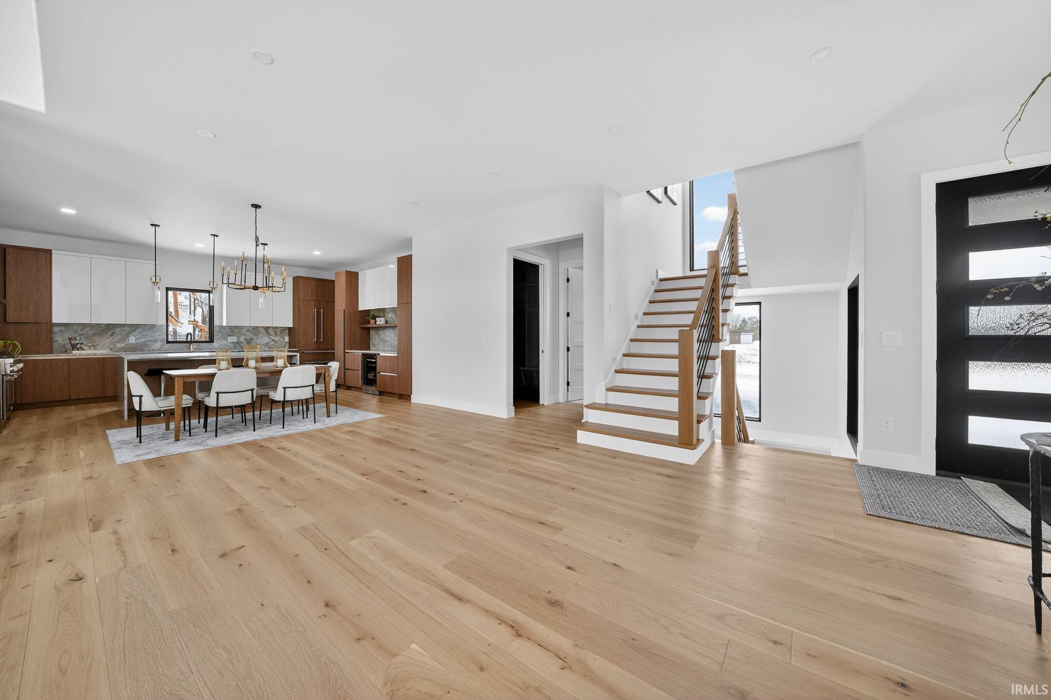 Granger, Indiana, 46530, United States, 5 Bedrooms Bedrooms, ,7 BathroomsBathrooms,Residential,Active,1997893