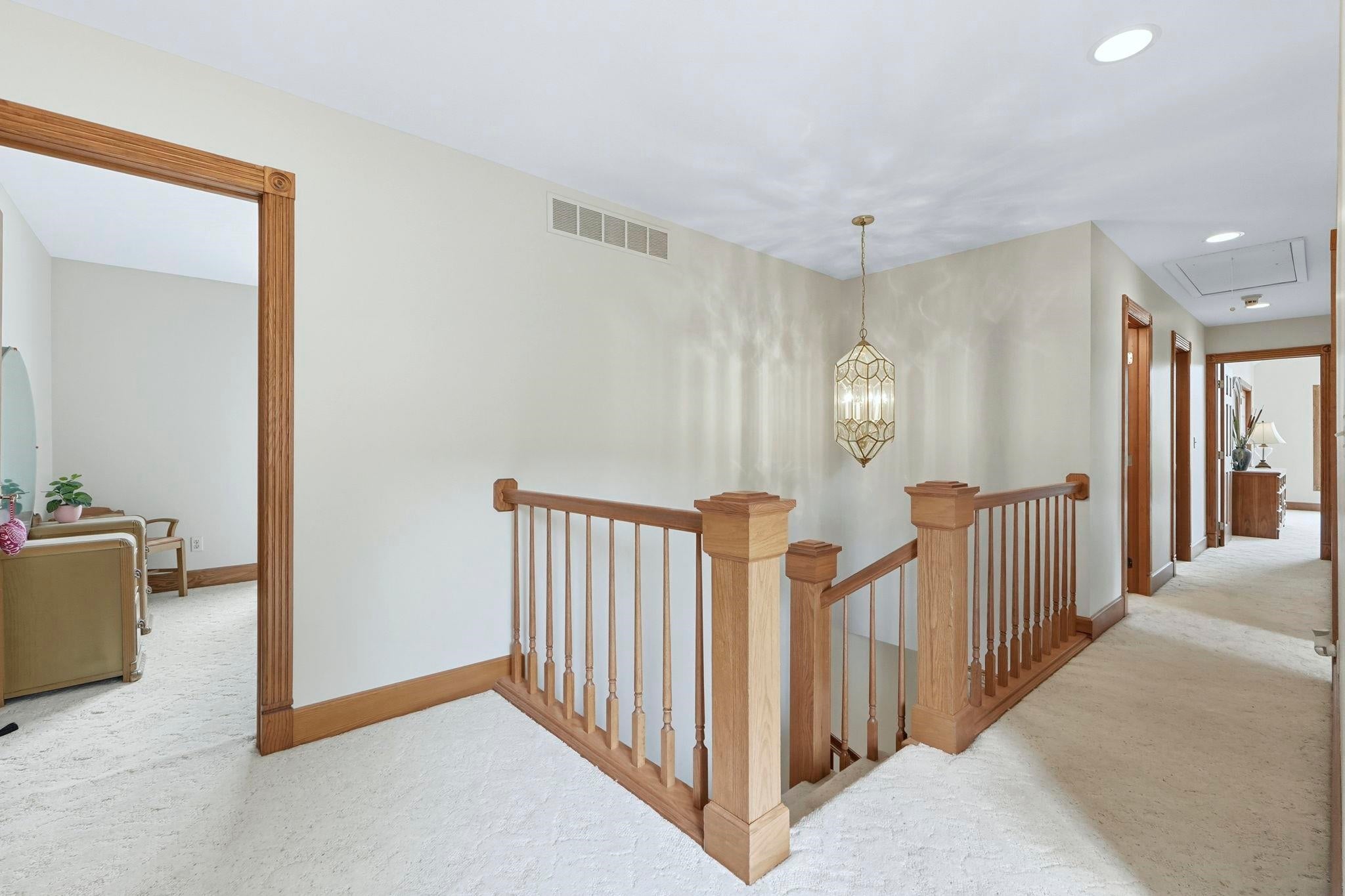 Angola, Indiana, 46703, United States, 5 Bedrooms Bedrooms, ,5 BathroomsBathrooms,Residential,Active,1907971