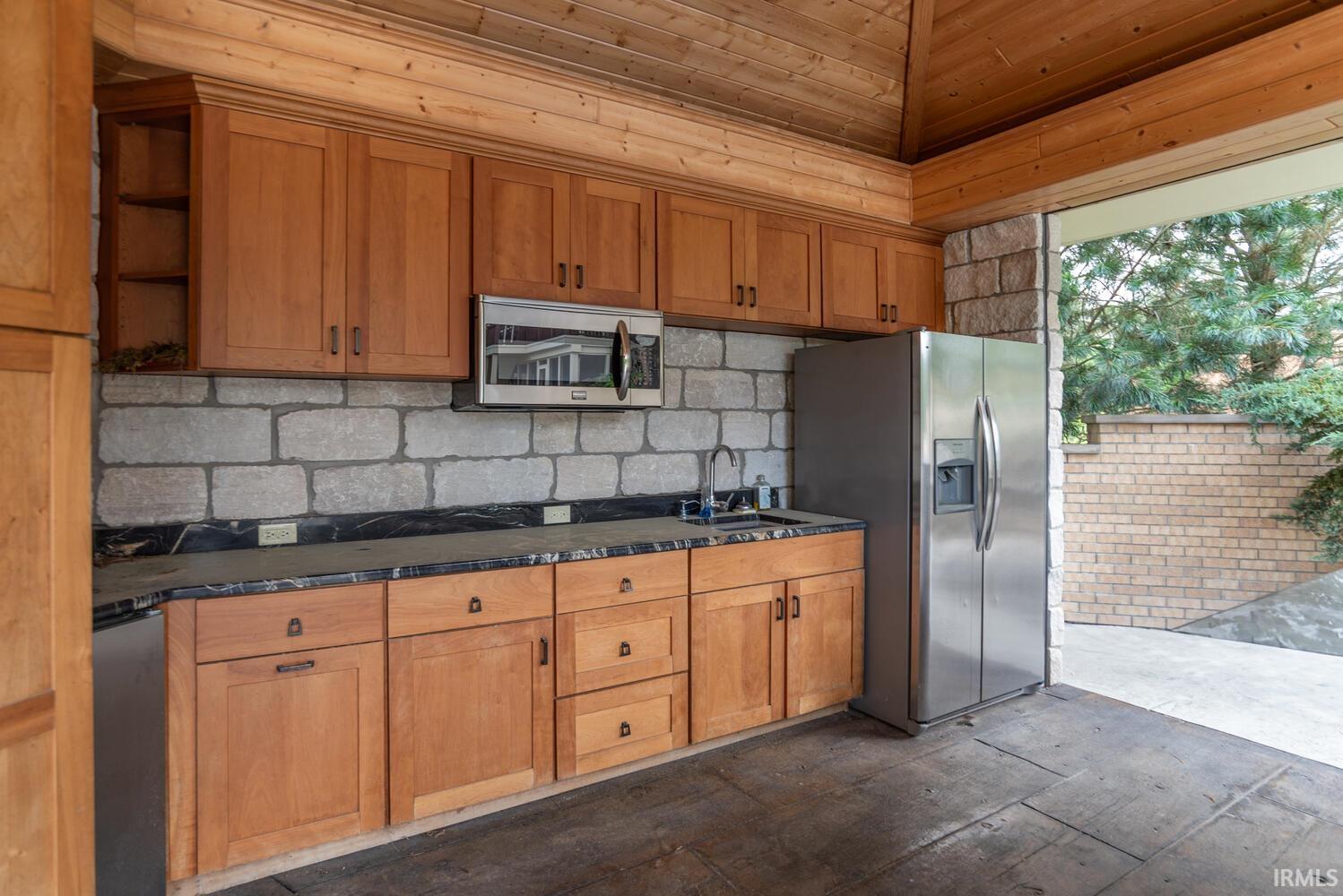 Bloomington, Indiana, 47401, United States, 6 Bedrooms Bedrooms, ,6 BathroomsBathrooms,Residential,Active,1892630