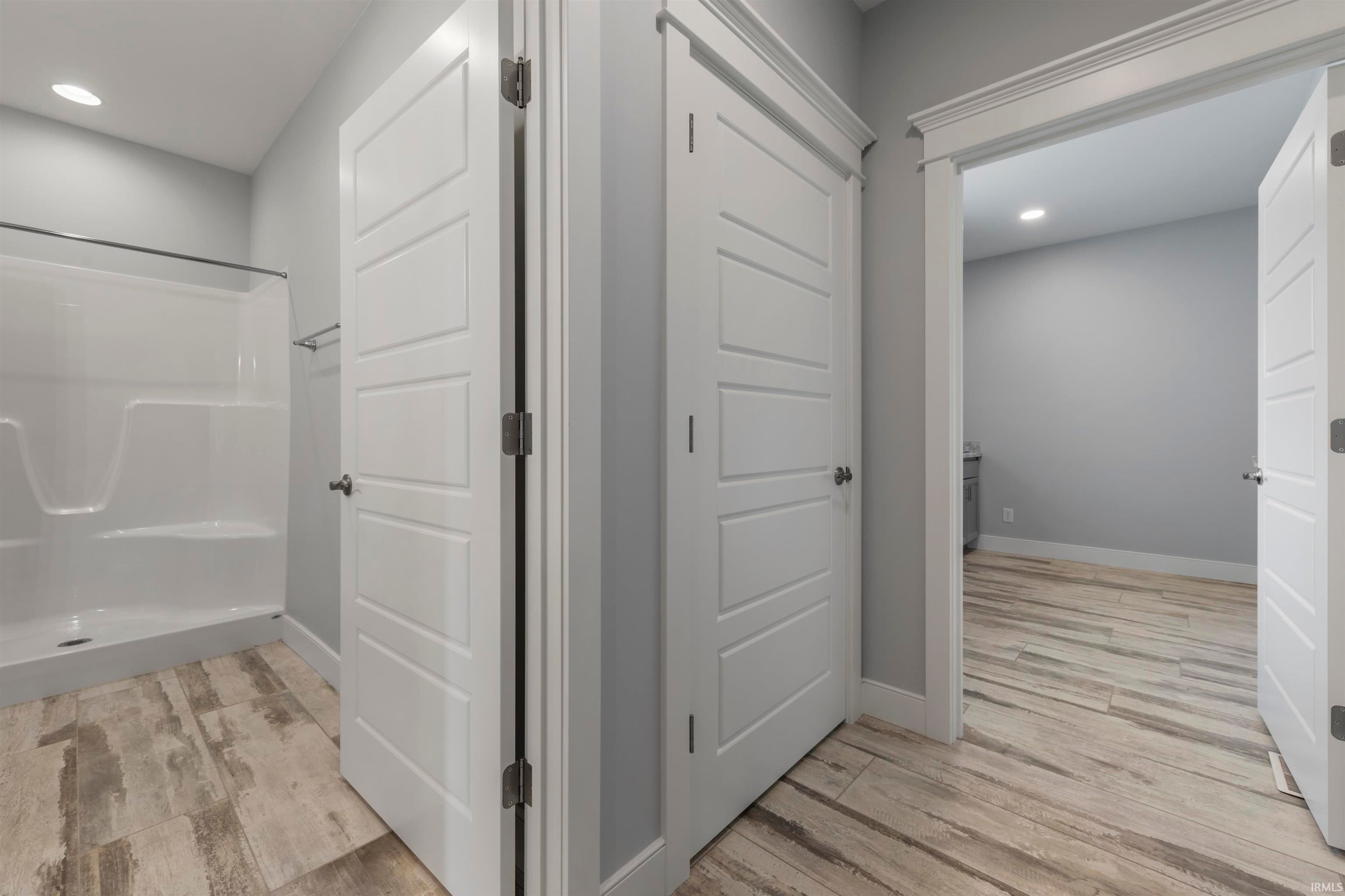 Elberfeld, Indiana, 47613, United States, ,3 BathroomsBathrooms,Residential,Active,1798045