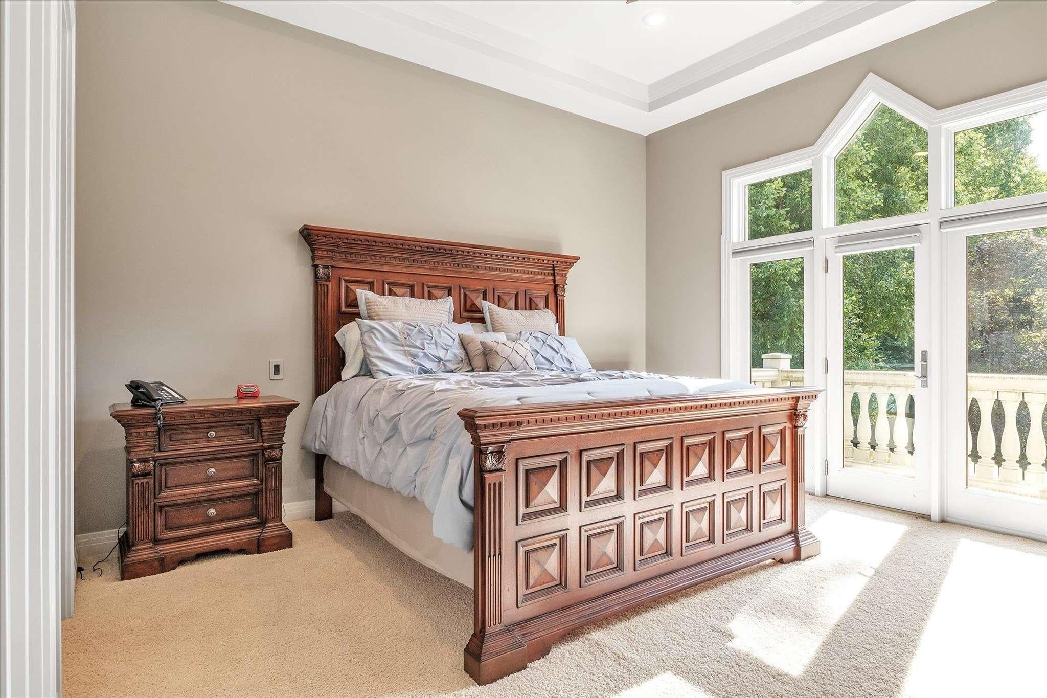 South Bend, Indiana, 46628, United States, 6 Bedrooms Bedrooms, ,8 BathroomsBathrooms,Residential,Active,1929928