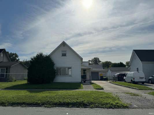 915 N MAIN ST, TIPTON, IN 46072 - Image 1