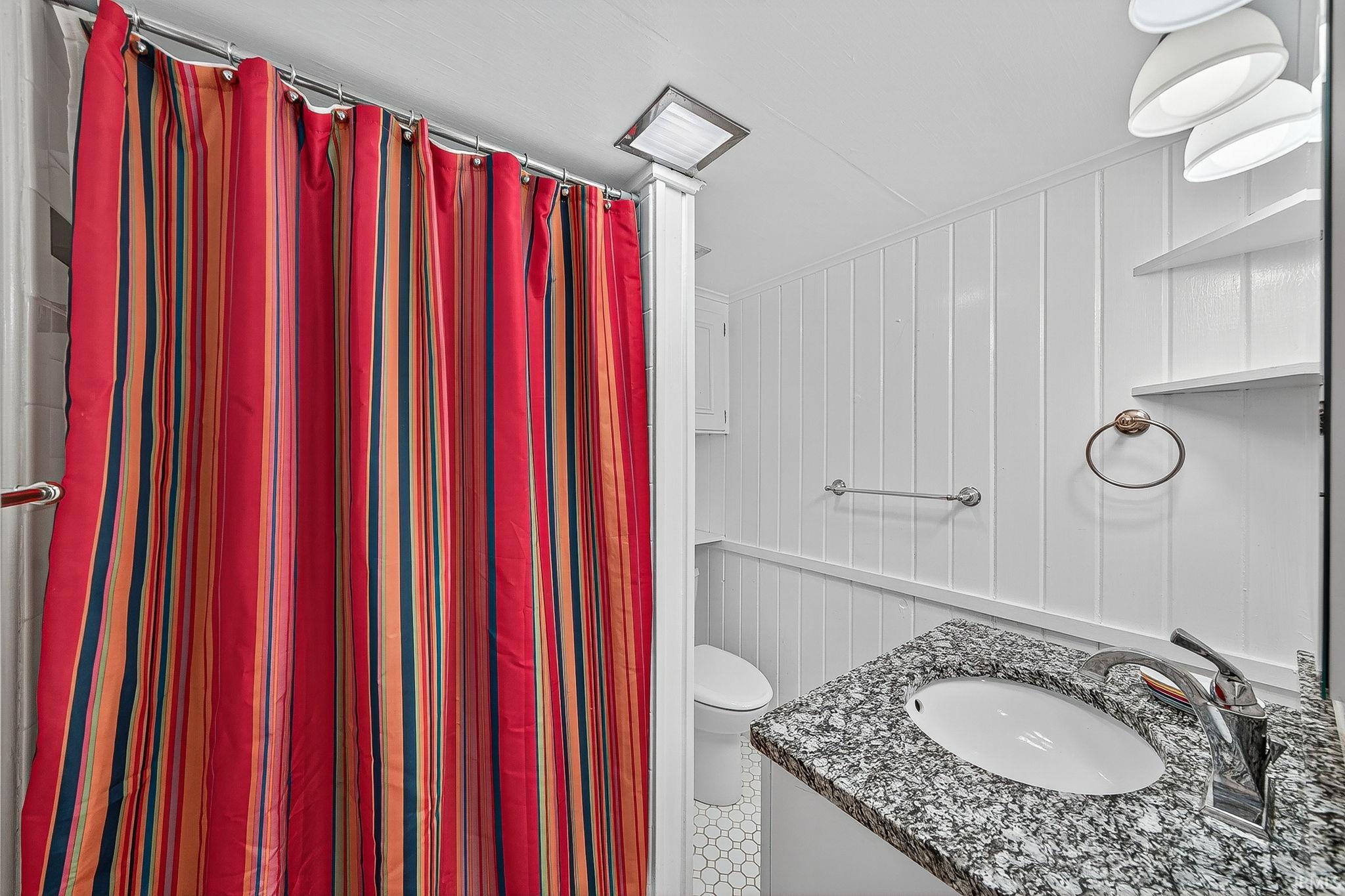 Leesburg, Indiana, 46538, United States, 3 Bedrooms Bedrooms, ,2 BathroomsBathrooms,Residential,Active,1965810