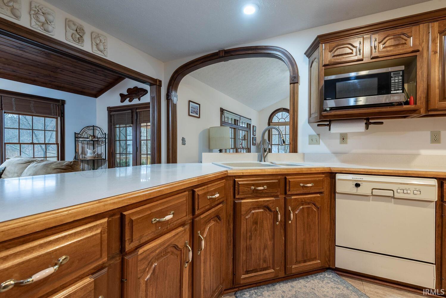 Heltonville, Indiana, 47436, United States, 4 Bedrooms Bedrooms, ,3 BathroomsBathrooms,Residential,Active,2011433