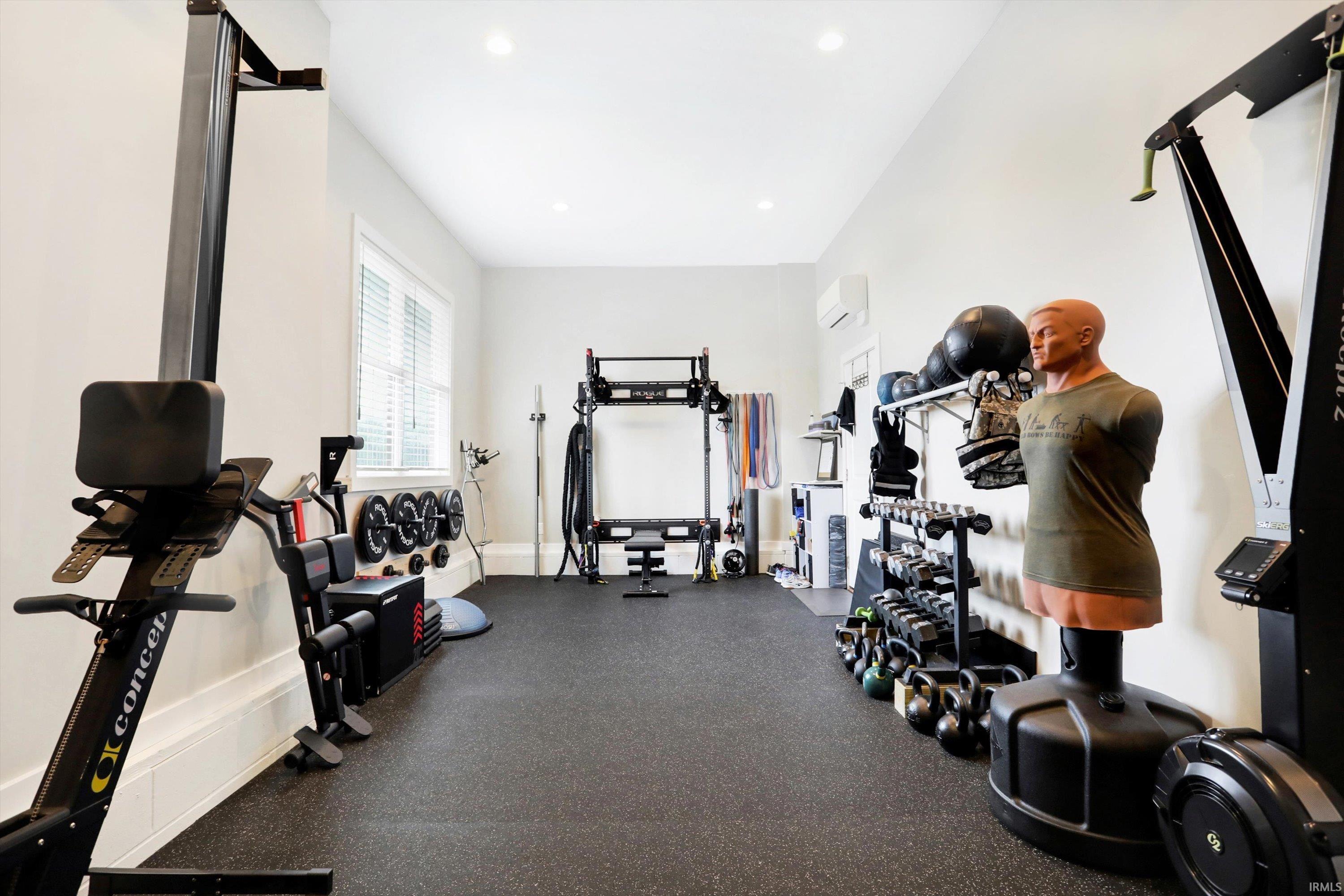 Bloomington, Indiana, 47404, United States, 3 Bedrooms Bedrooms, ,3 BathroomsBathrooms,Residential,Active,2010182