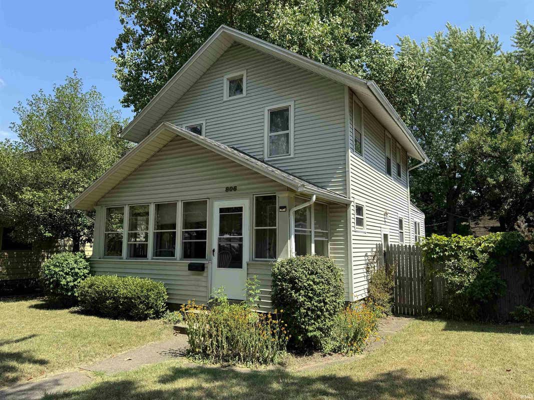 806 S 28TH ST, SOUTH BEND, IN 46615, photo 1 of 32