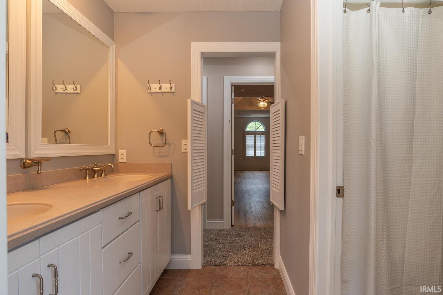 Bloomington, Indiana, 47401, United States, 6 Bedrooms Bedrooms, ,6 BathroomsBathrooms,Residential,Active,1892630