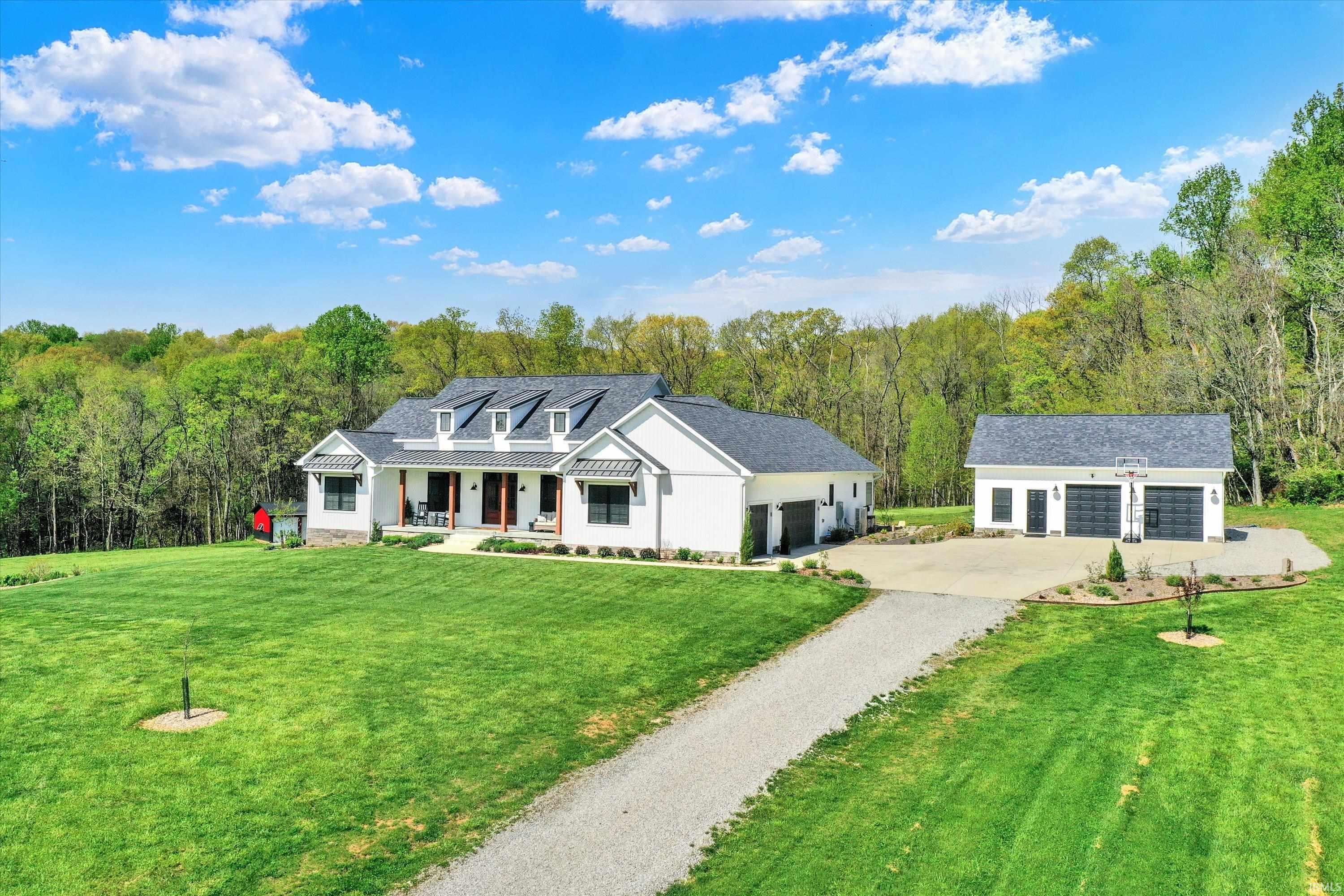 Bloomington, Indiana, 47404, United States, 3 Bedrooms Bedrooms, ,3 BathroomsBathrooms,Residential,Active,2010182