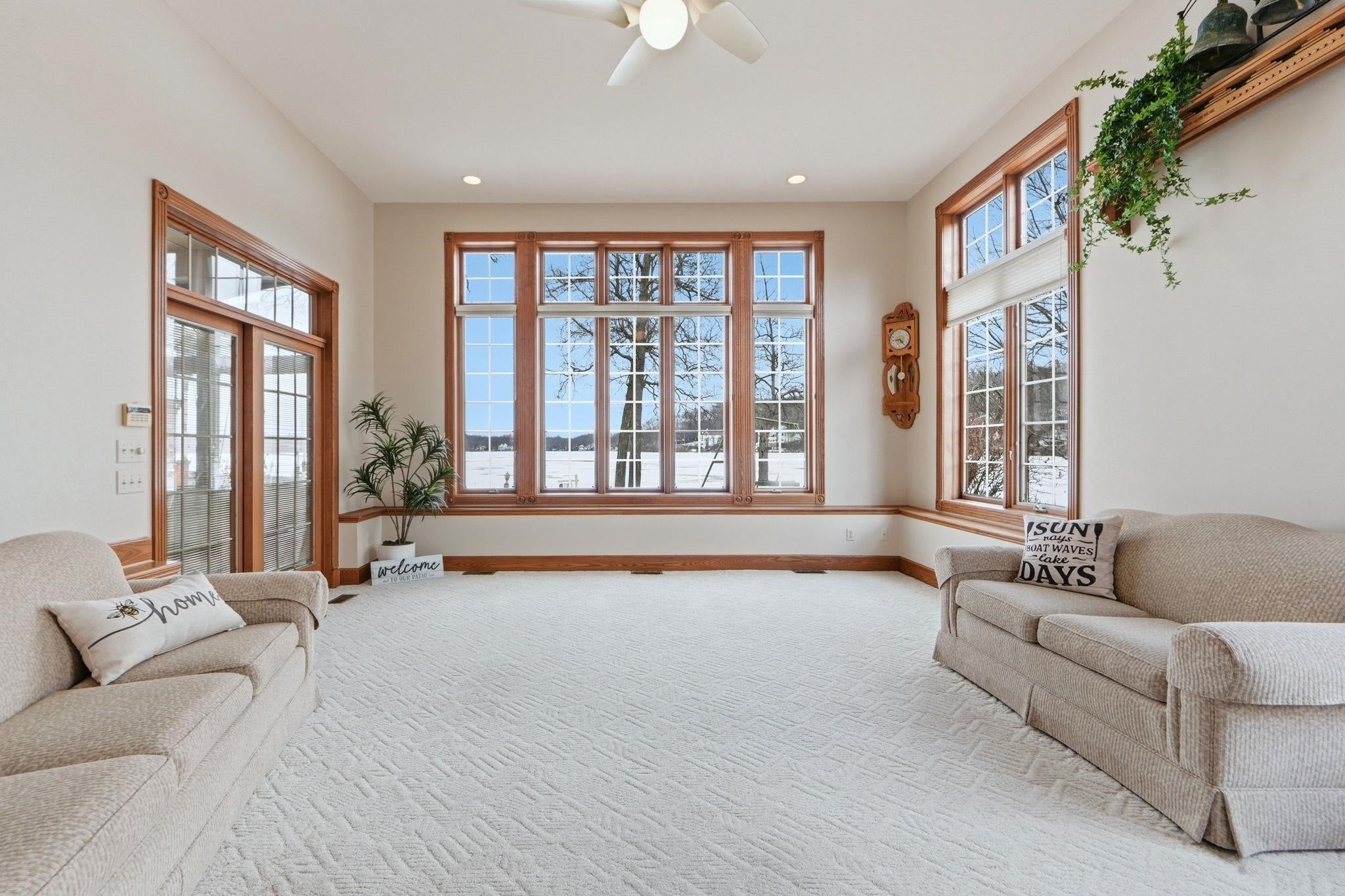 Angola, Indiana, 46703, United States, 5 Bedrooms Bedrooms, ,5 BathroomsBathrooms,Residential,Active,2018463