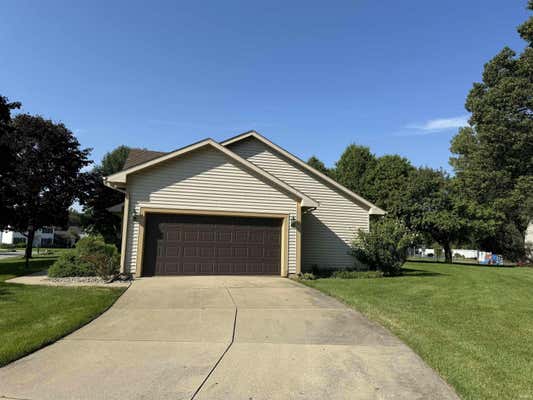 22019 SANDY HILL LN, SOUTH BEND, IN 46628, photo 2 of 33