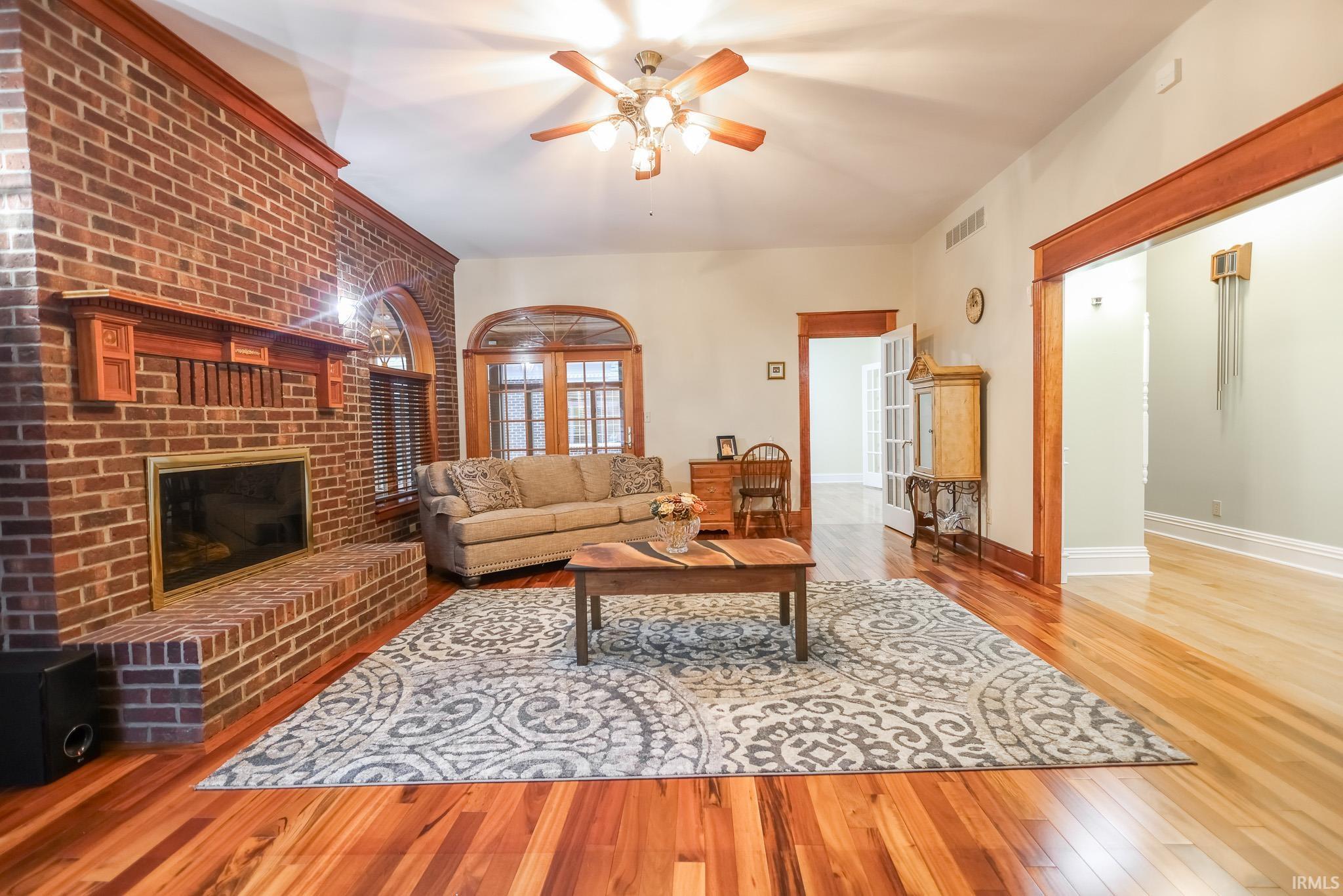 Bedford, Indiana, 47421, United States, 7 Bedrooms Bedrooms, ,8 BathroomsBathrooms,Residential,Active,1953719