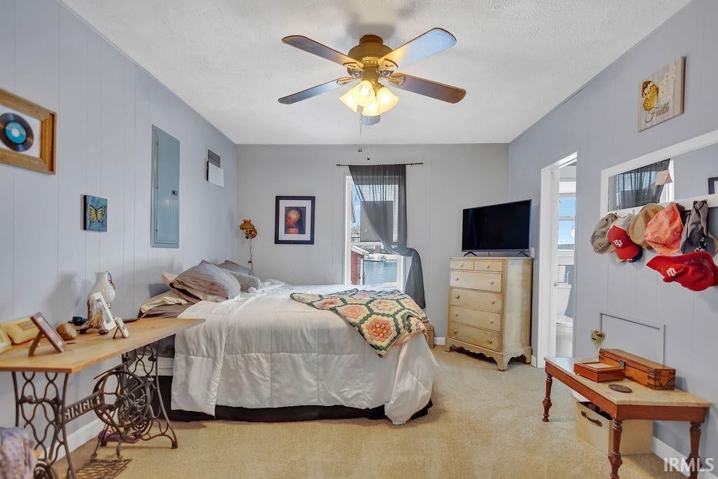 Unionville, Indiana, 47468, United States, 2 Bedrooms Bedrooms, ,2 BathroomsBathrooms,Residential,Active,2001339