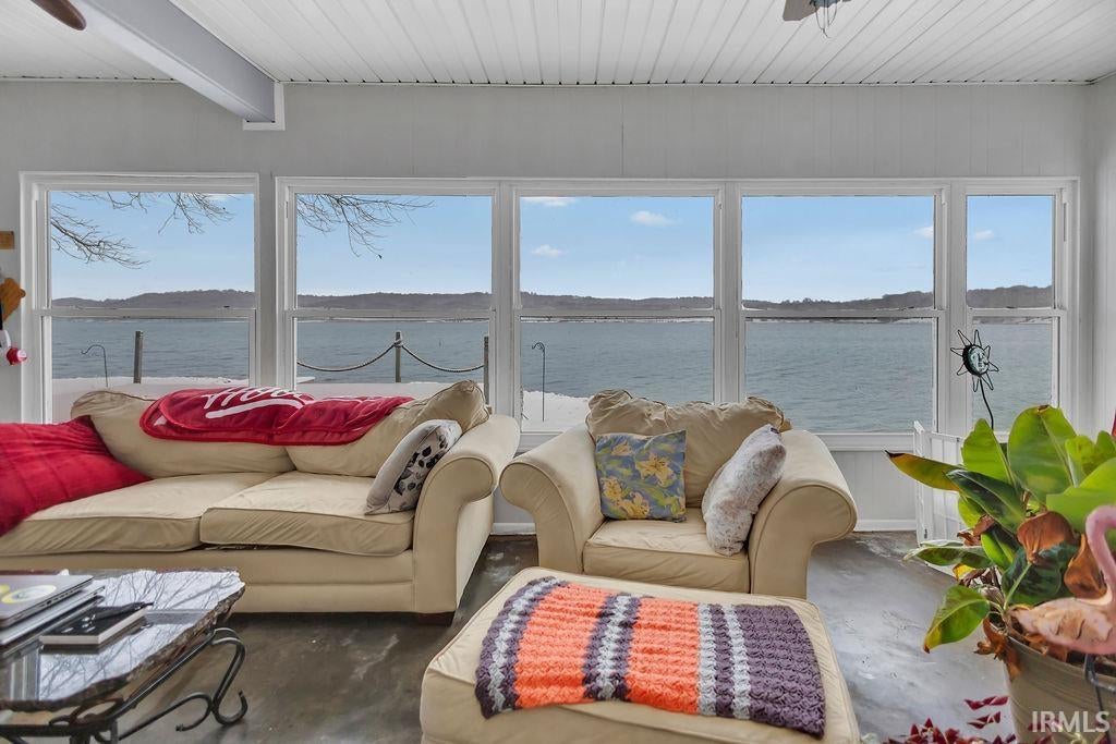 Unionville, Indiana, 47468, United States, 2 Bedrooms Bedrooms, ,2 BathroomsBathrooms,Residential,Active,2001339