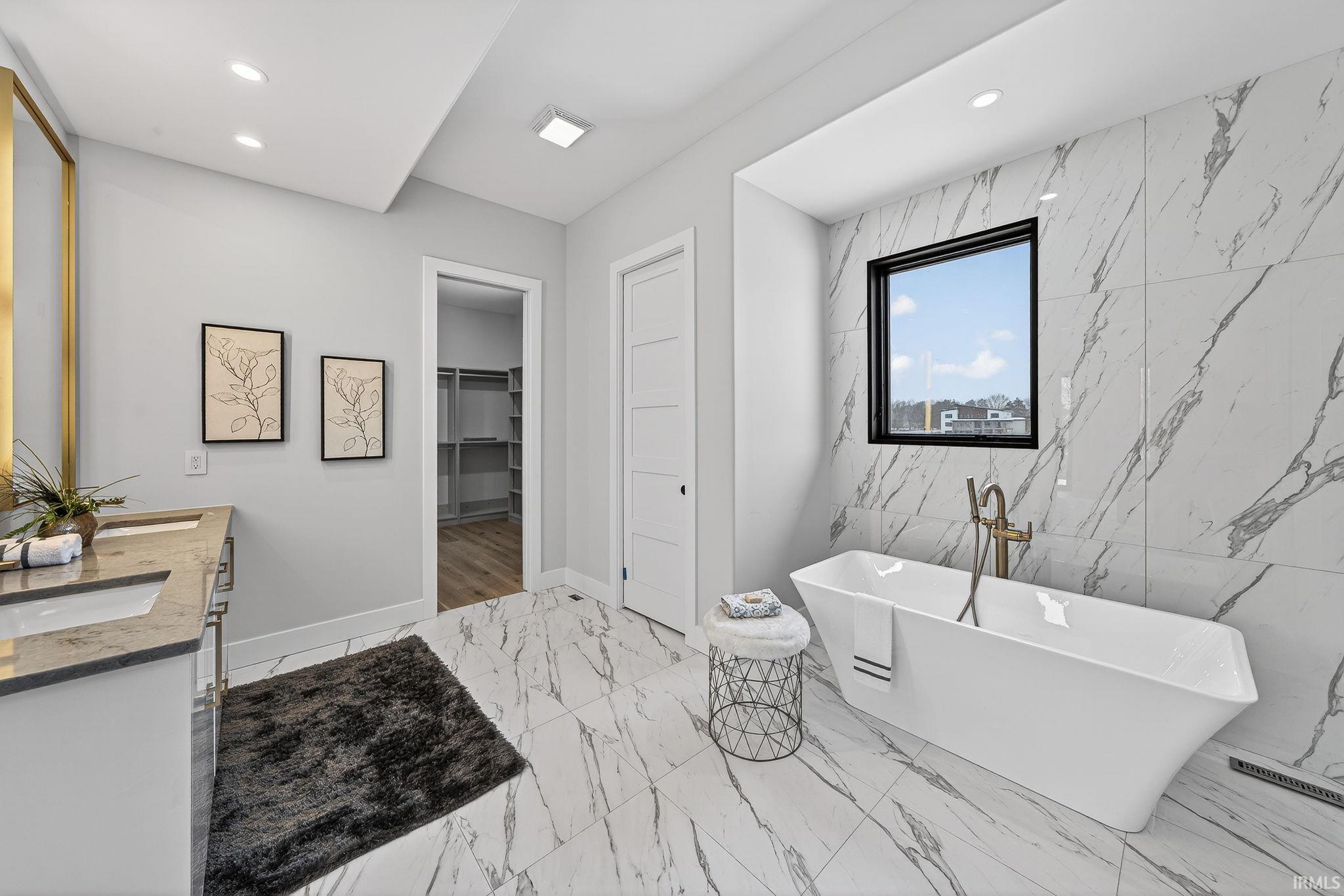 Granger, Indiana, 46530, United States, 5 Bedrooms Bedrooms, ,7 BathroomsBathrooms,Residential,Active,1997893