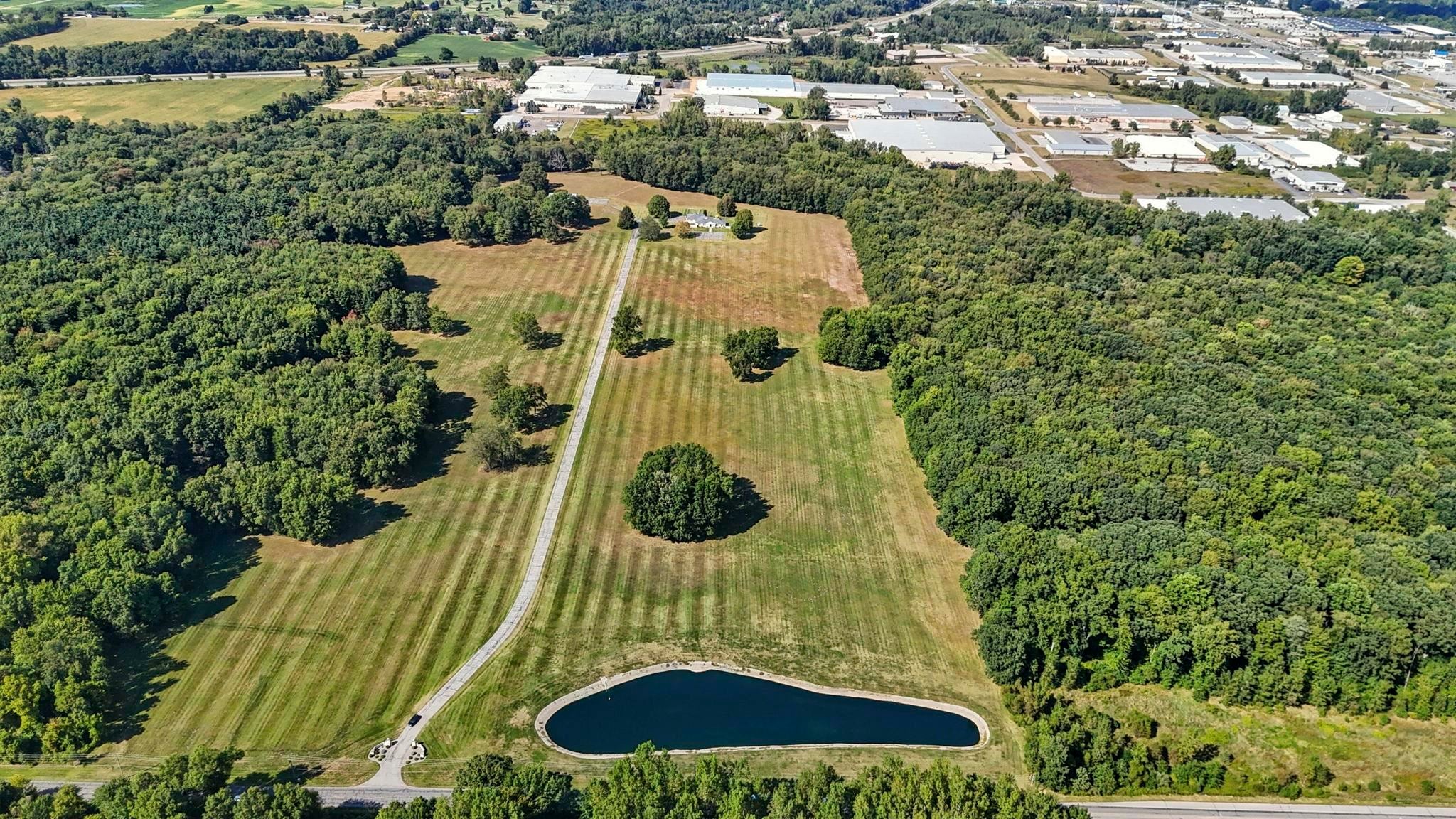 Angola, Indiana, 46703, United States, 4 Bedrooms Bedrooms, ,5 BathroomsBathrooms,Residential,Active,1934788