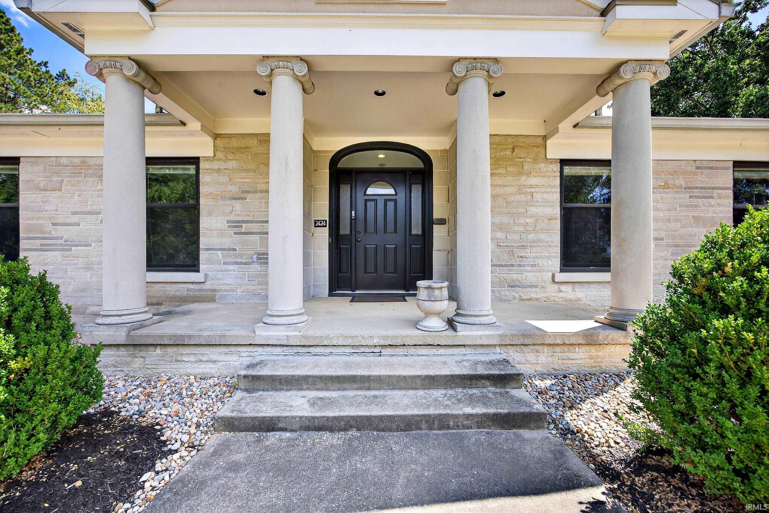 Bloomington, Indiana, 47408, United States, 4 Bedrooms Bedrooms, ,5 BathroomsBathrooms,Residential,Active,1943779
