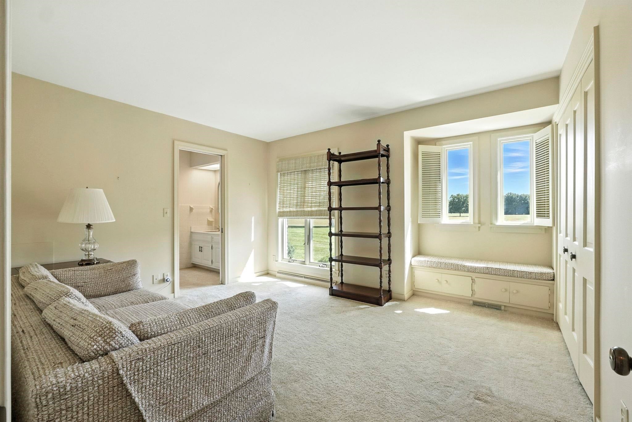 Angola, Indiana, 46703, United States, 4 Bedrooms Bedrooms, ,5 BathroomsBathrooms,Residential,Active,1934788