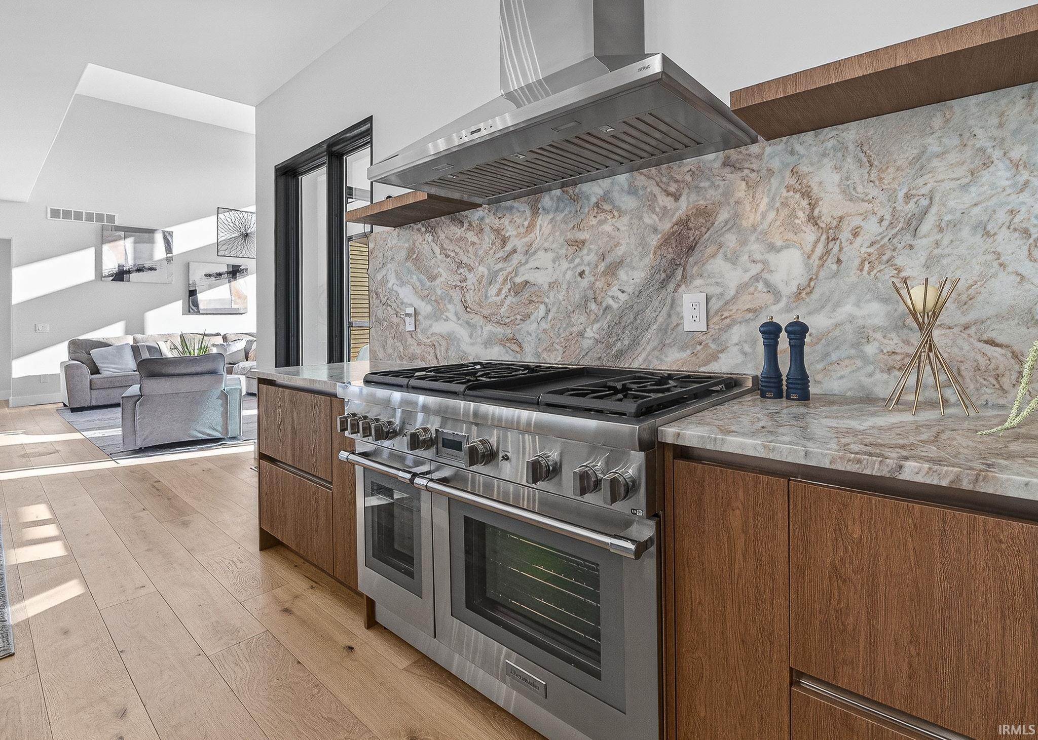 Granger, Indiana, 46530, United States, 5 Bedrooms Bedrooms, ,7 BathroomsBathrooms,Residential,Active,1997893