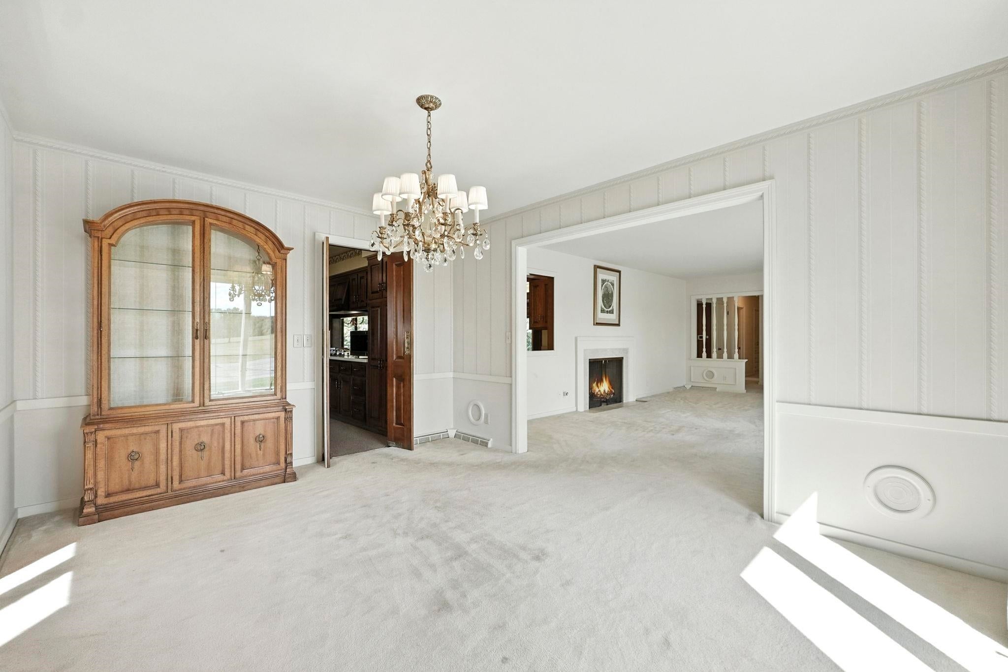 Angola, Indiana, 46703, United States, 4 Bedrooms Bedrooms, ,5 BathroomsBathrooms,Residential,Active,1934788