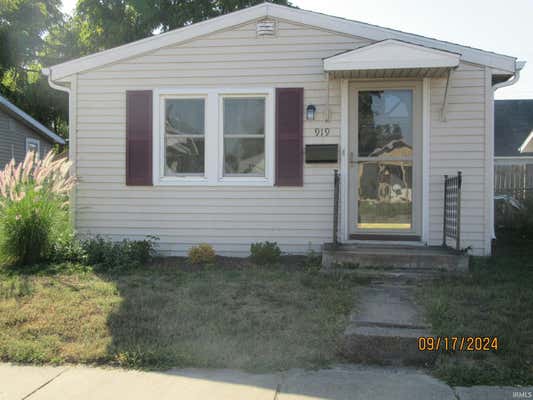 919 MERIDIAN ST, MISHAWAKA, IN 46544 - Image 1