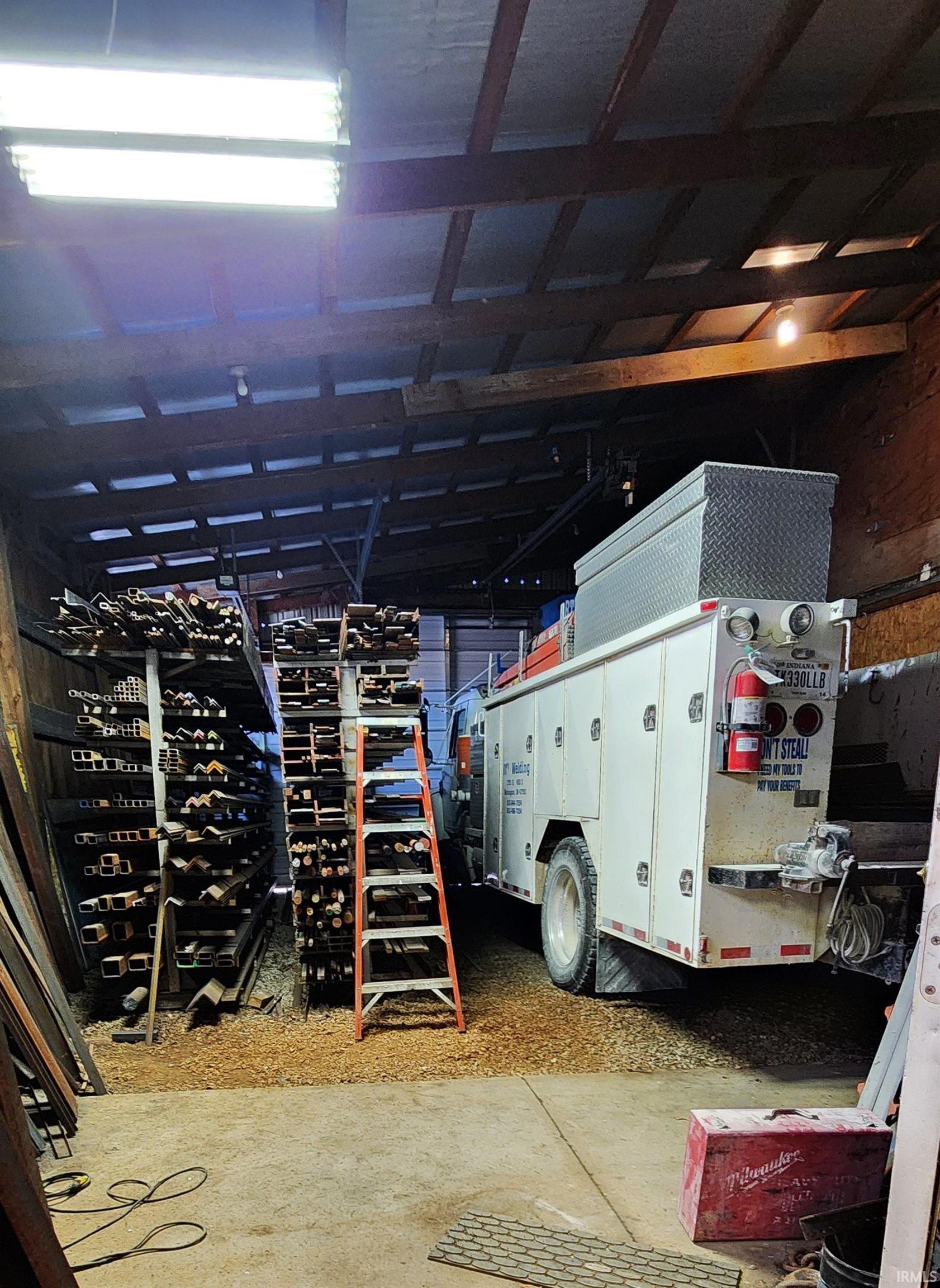 Washington, Indiana, 47501, United States, 2 Bedrooms Bedrooms, ,2 BathroomsBathrooms,Residential,Active,1952284