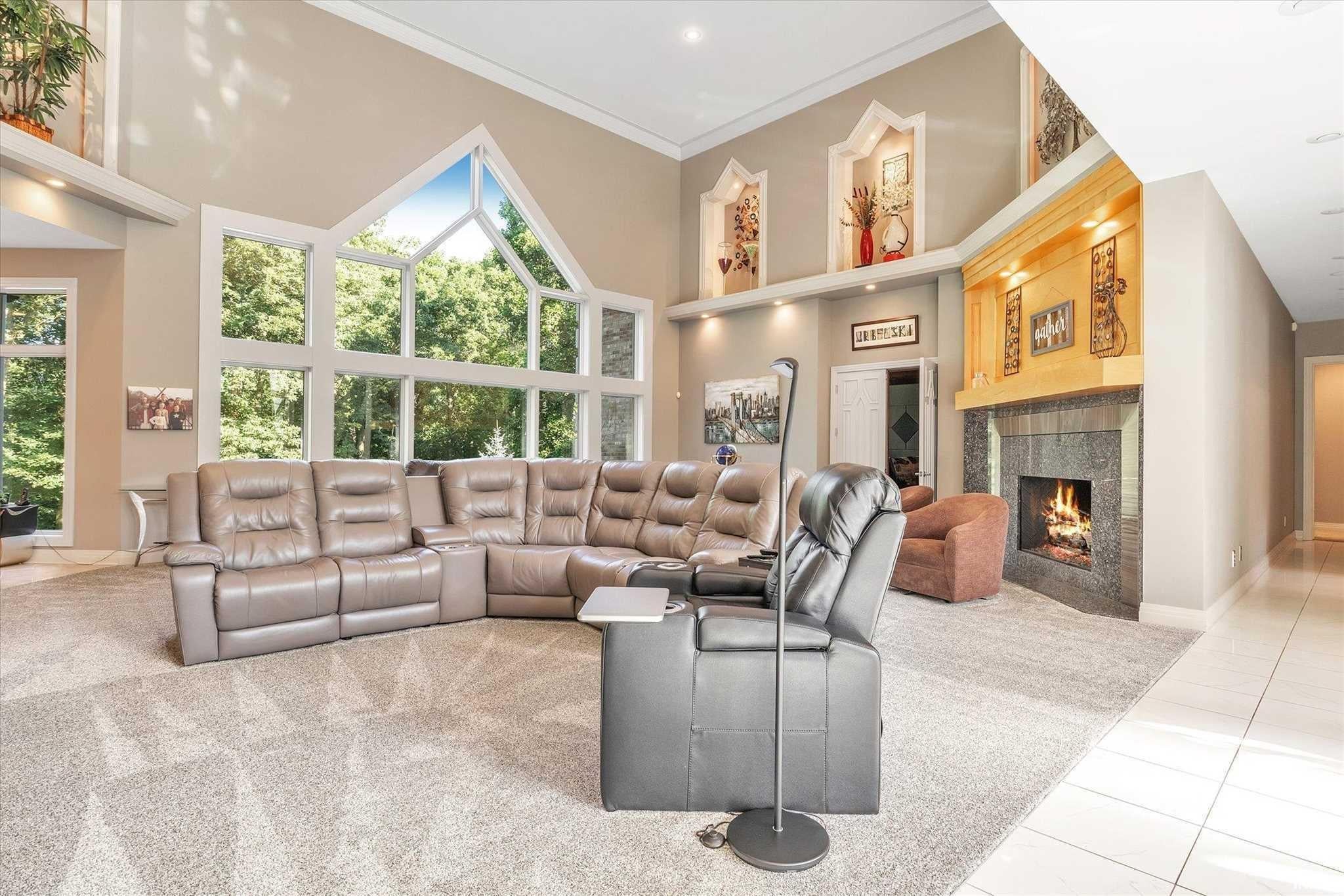 South Bend, Indiana, 46628, United States, 6 Bedrooms Bedrooms, ,8 BathroomsBathrooms,Residential,Active,1929928