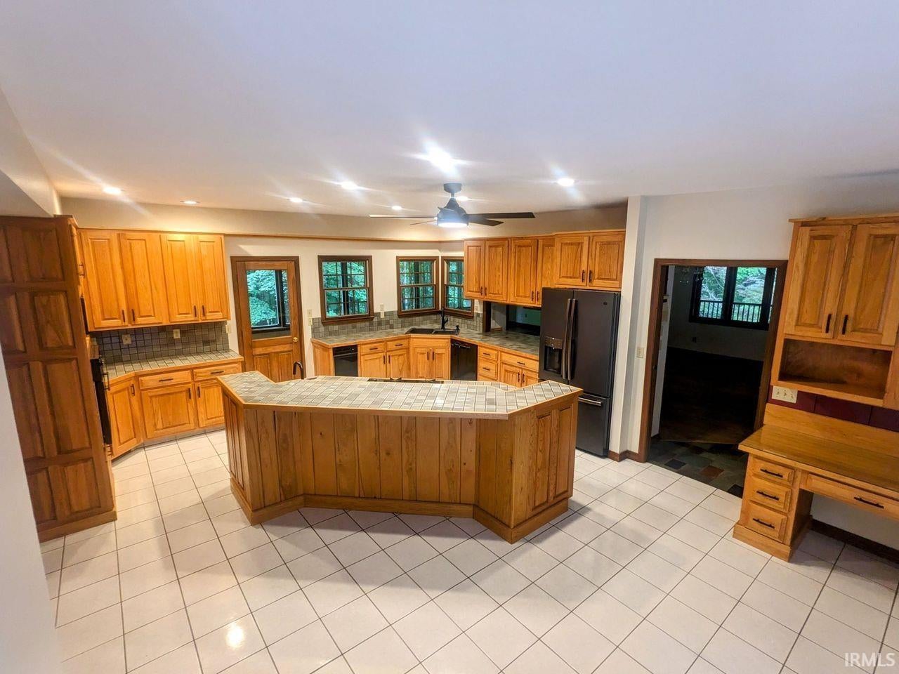 Bloomington, Indiana, 47408, United States, 7 Bedrooms Bedrooms, ,7 BathroomsBathrooms,Residential,Active,1914787