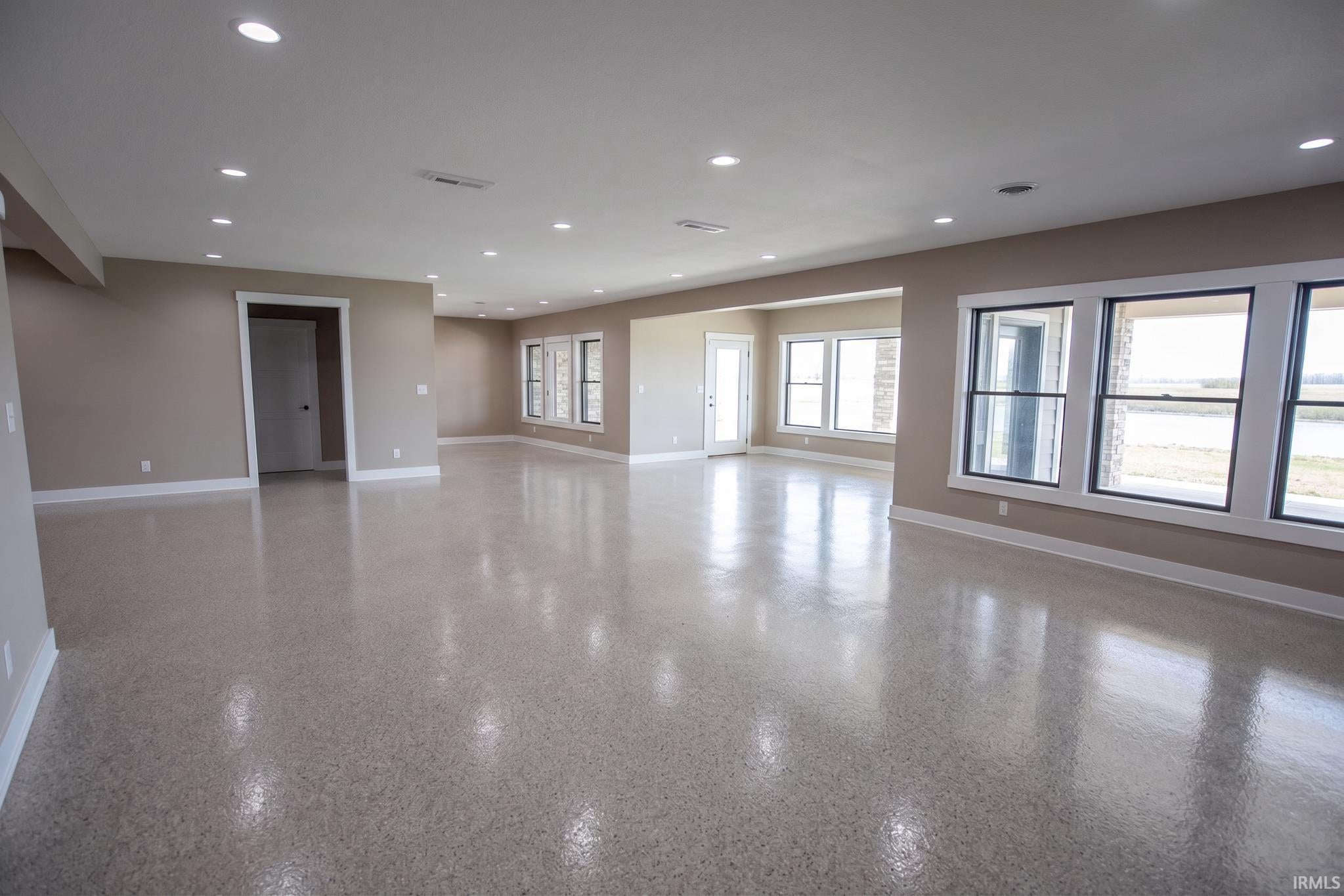 Etna Green, Indiana, 46524, United States, 4 Bedrooms Bedrooms, ,5 BathroomsBathrooms,Residential,Active,2041513