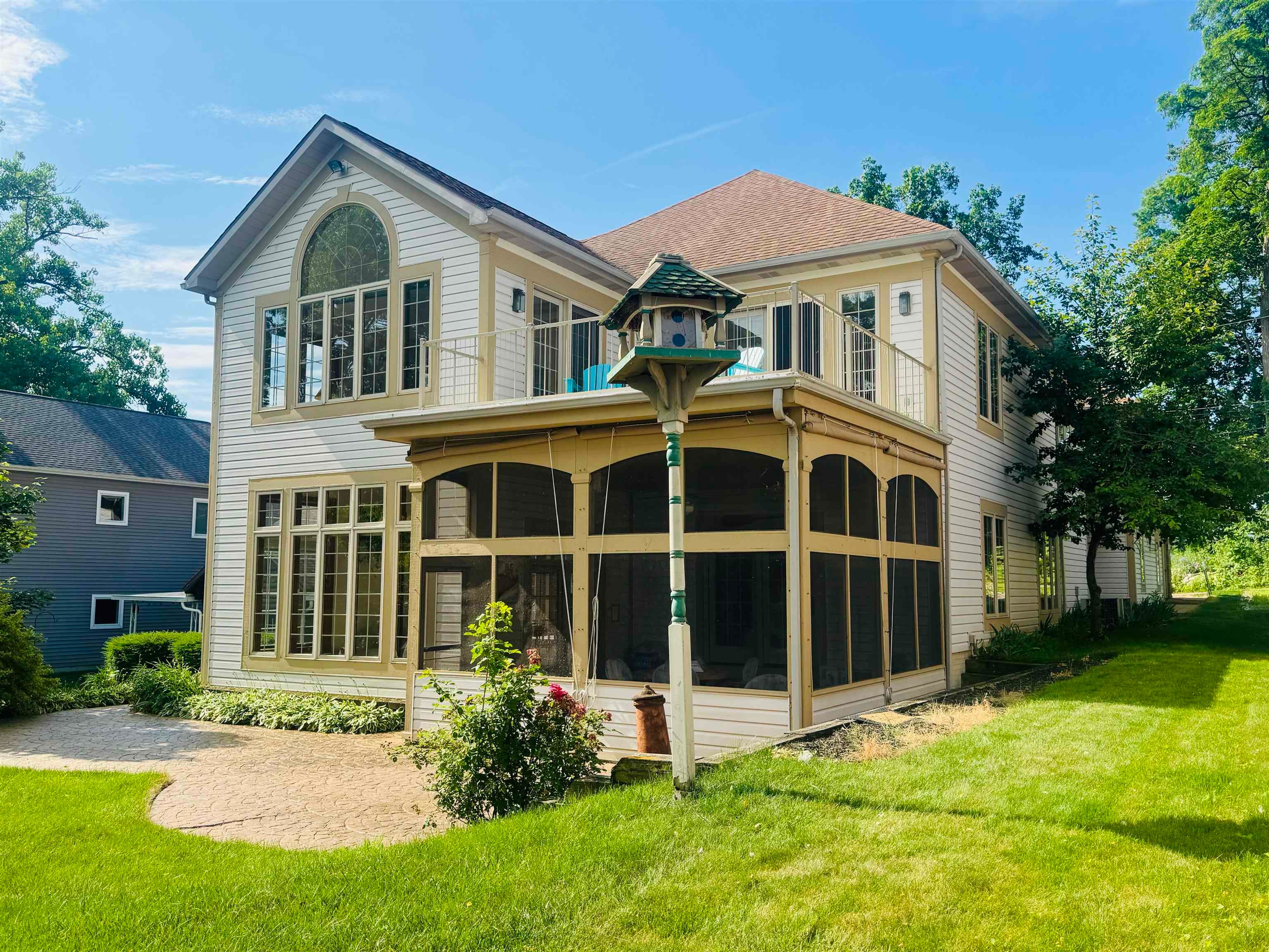 Angola, Indiana, 46703, United States, 5 Bedrooms Bedrooms, ,5 BathroomsBathrooms,Residential,Active,2018463