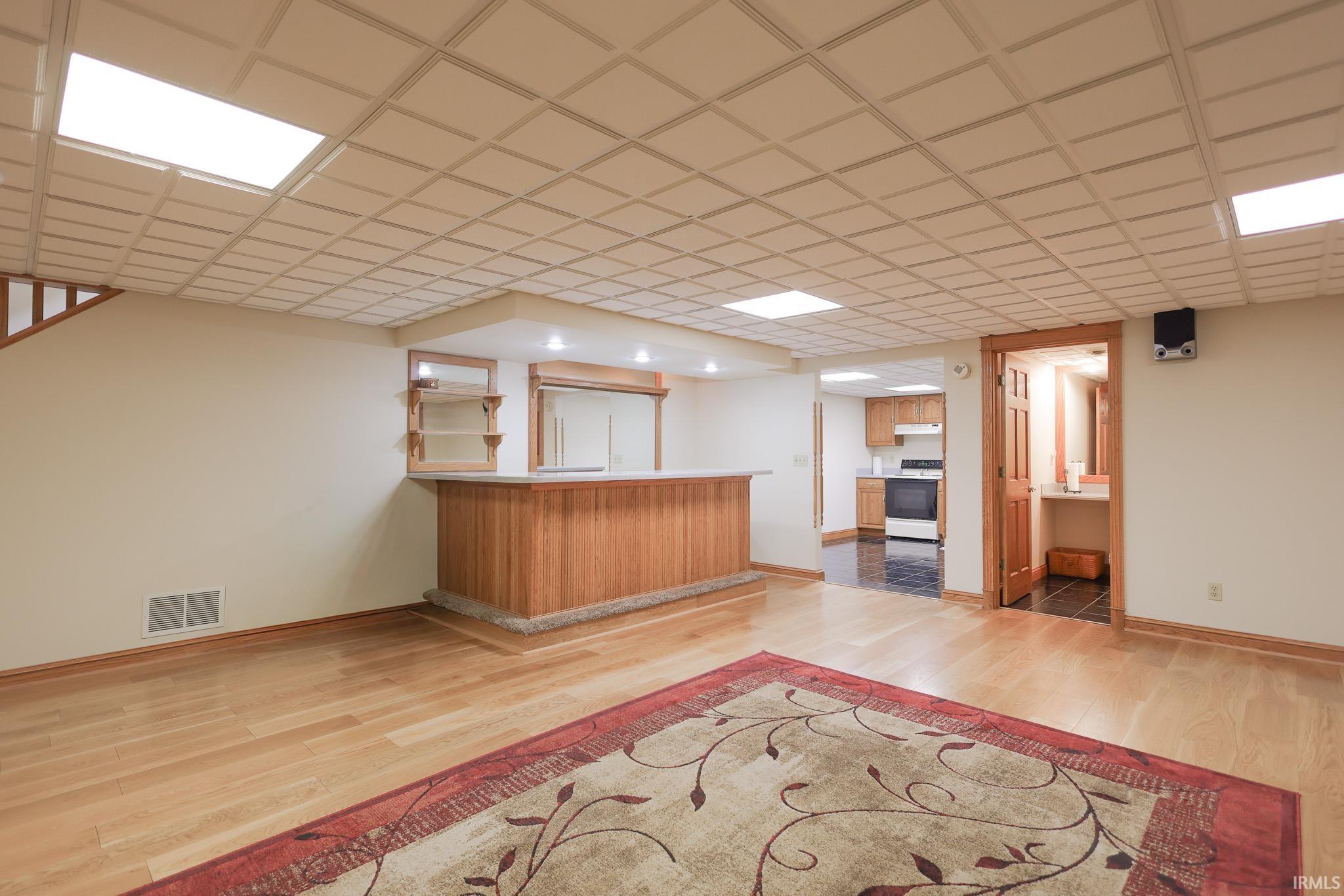 Bedford, Indiana, 47421, United States, 7 Bedrooms Bedrooms, ,8 BathroomsBathrooms,Residential,Active,1953719