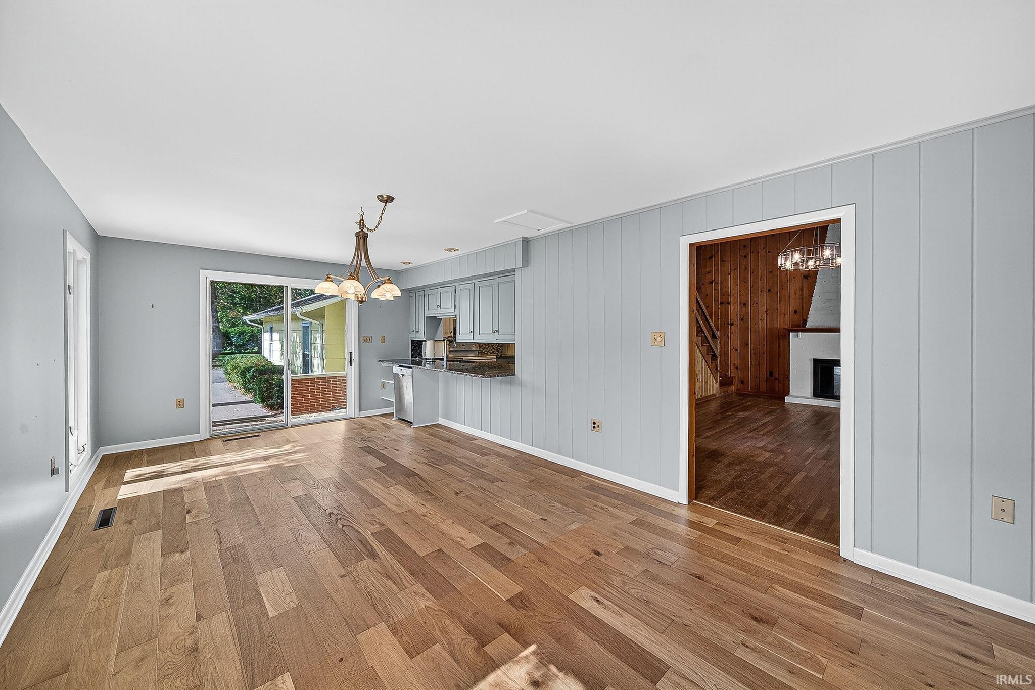 Leesburg, Indiana, 46538, United States, 3 Bedrooms Bedrooms, ,2 BathroomsBathrooms,Residential,Active,1965810