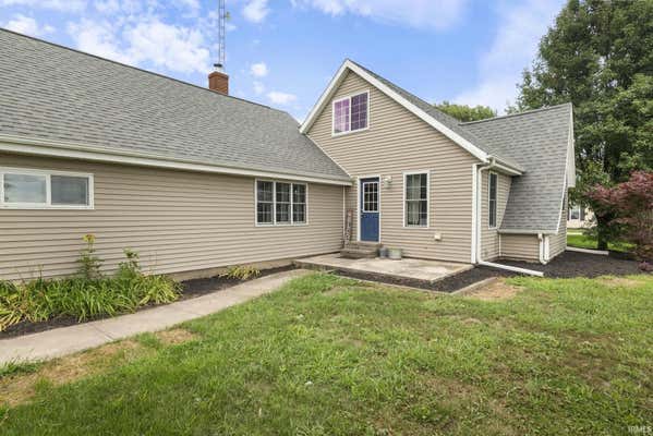 9298 E STATE ROAD 26, OTTERBEIN, IN 47970 - Image 1