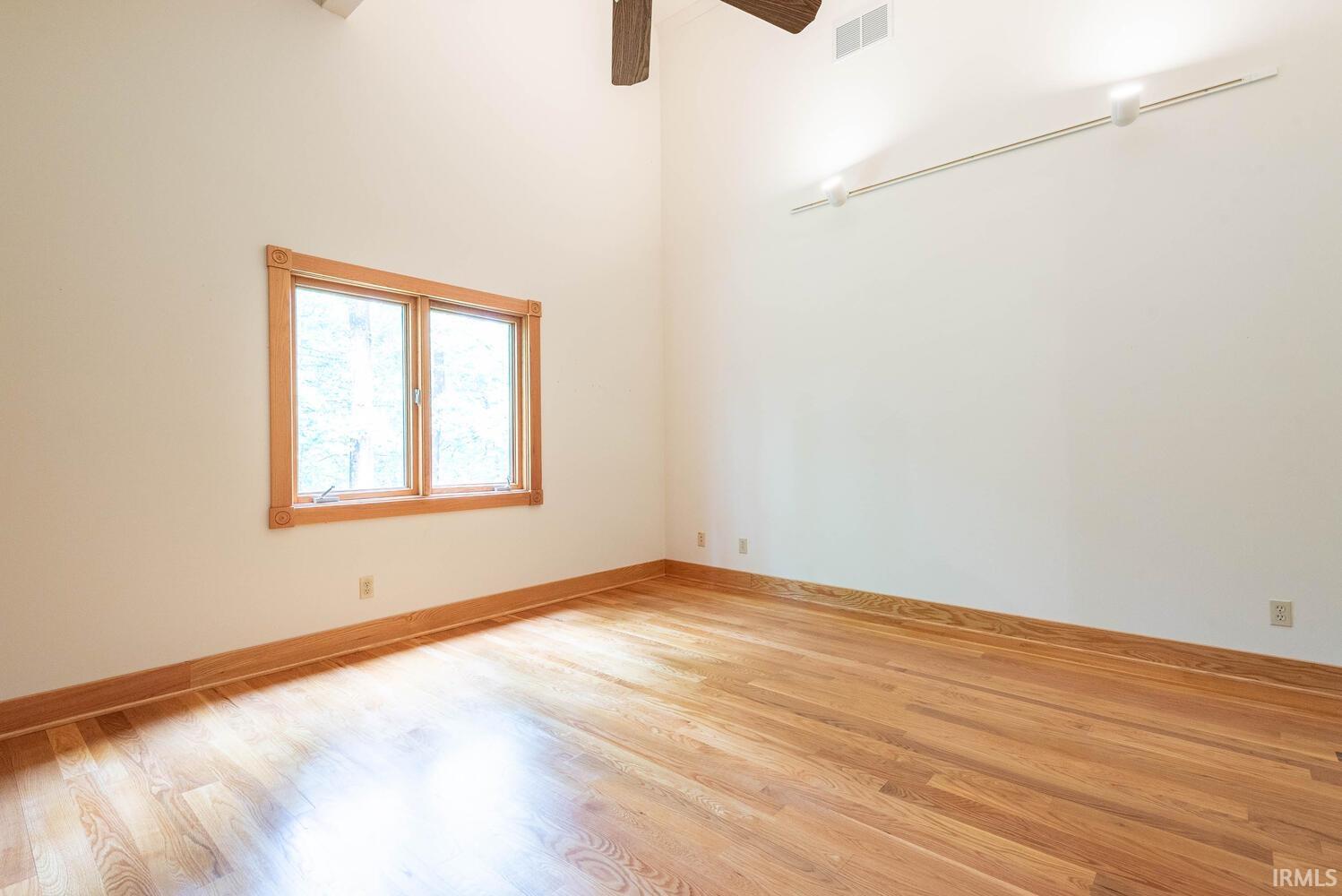 Bloomington, Indiana, 47401, United States, 5 Bedrooms Bedrooms, ,6 BathroomsBathrooms,Residential,Active,1821943