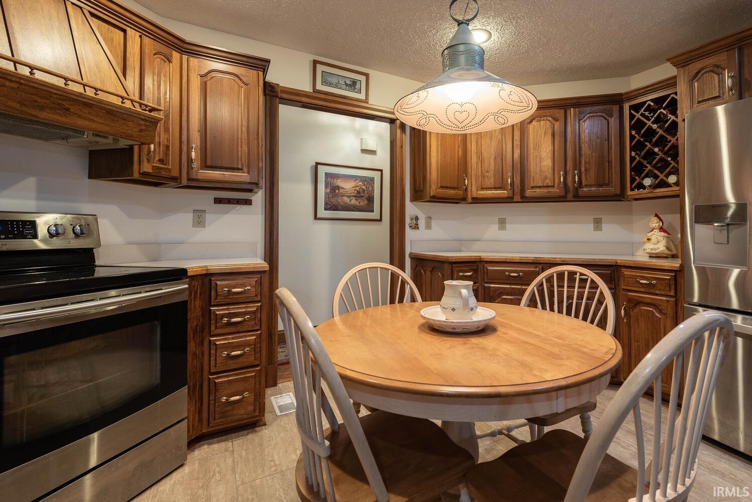 Heltonville, Indiana, 47436, United States, 4 Bedrooms Bedrooms, ,3 BathroomsBathrooms,Residential,Active,2011433