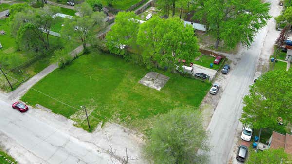 1567 E 73RD ST, INDIANAPOLIS, IN 46240, photo 2 of 7