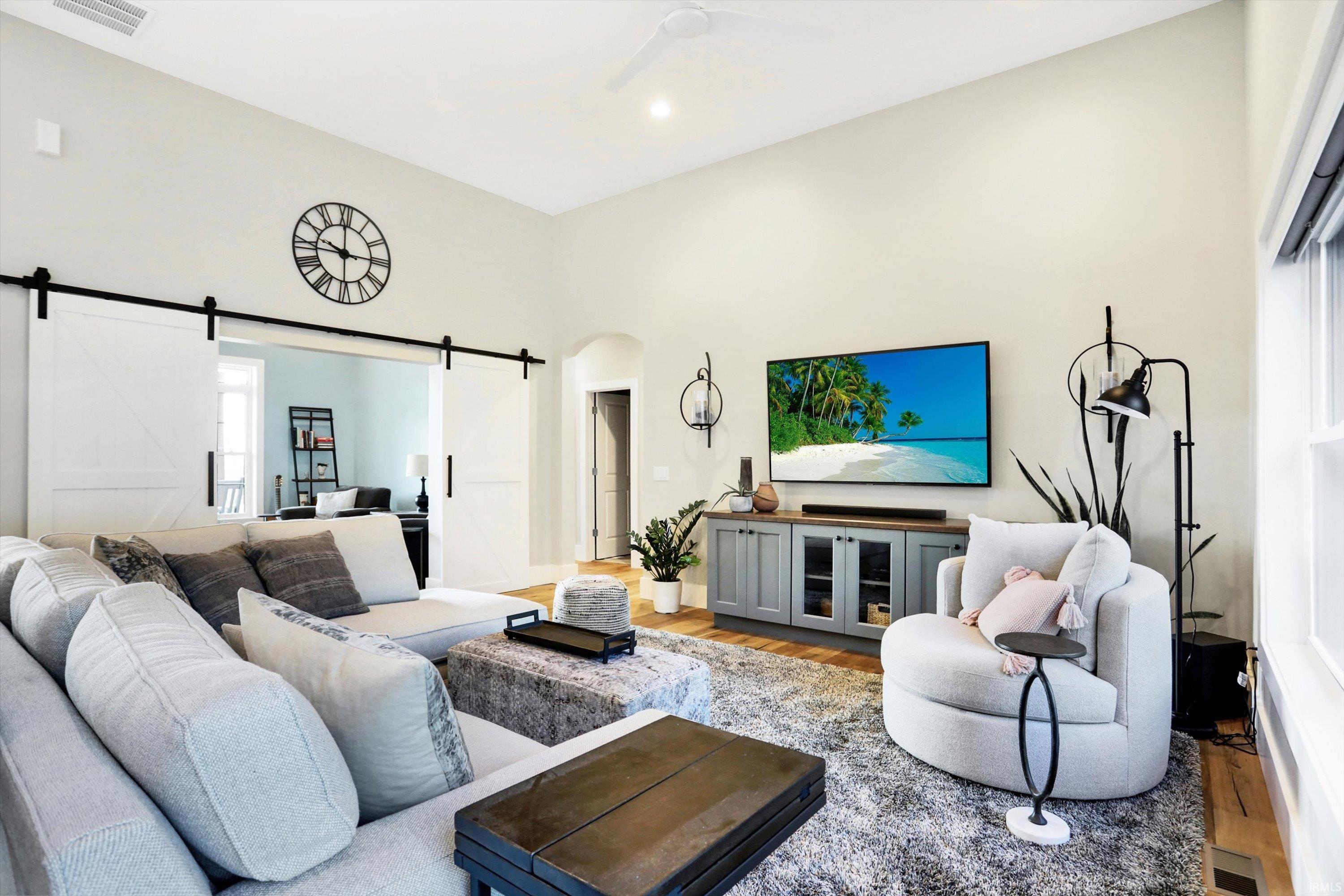 Bloomington, Indiana, 47404, United States, 3 Bedrooms Bedrooms, ,3 BathroomsBathrooms,Residential,Active,2010182