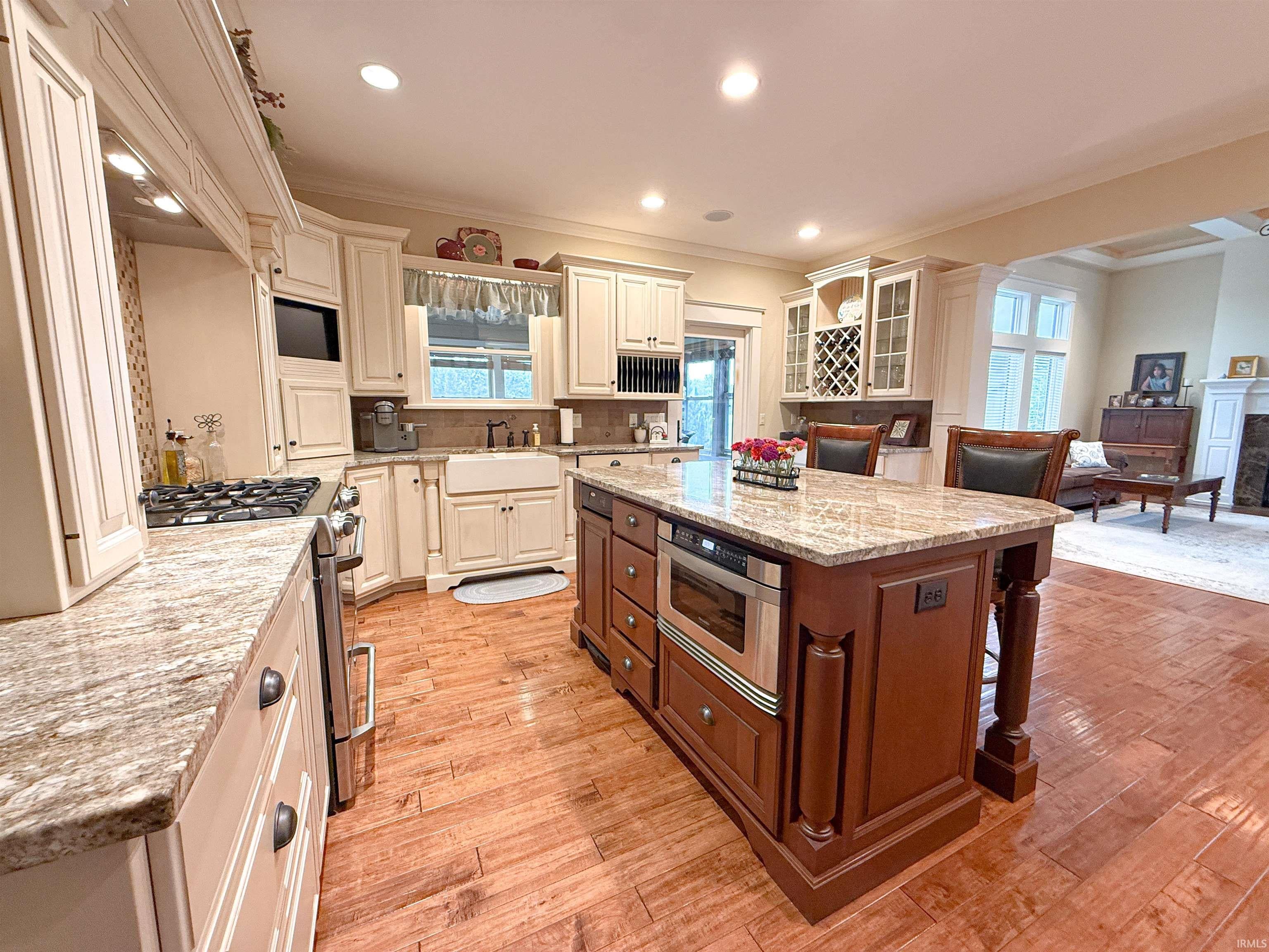 Lafayette, Indiana, 47909, United States, 3 Bedrooms Bedrooms, ,3 BathroomsBathrooms,Residential,Active,1902933