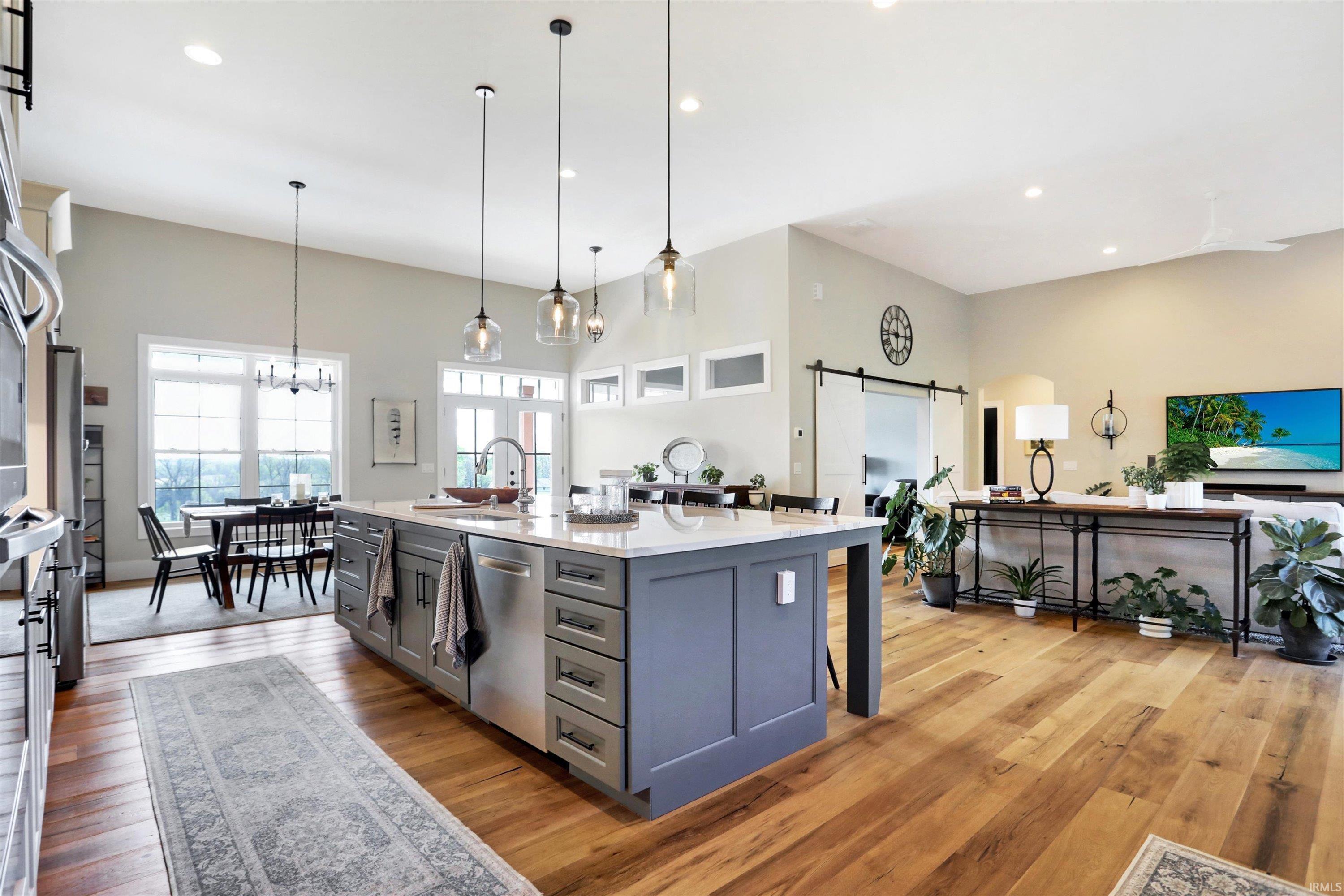 Bloomington, Indiana, 47404, United States, 3 Bedrooms Bedrooms, ,3 BathroomsBathrooms,Residential,Active,2010182