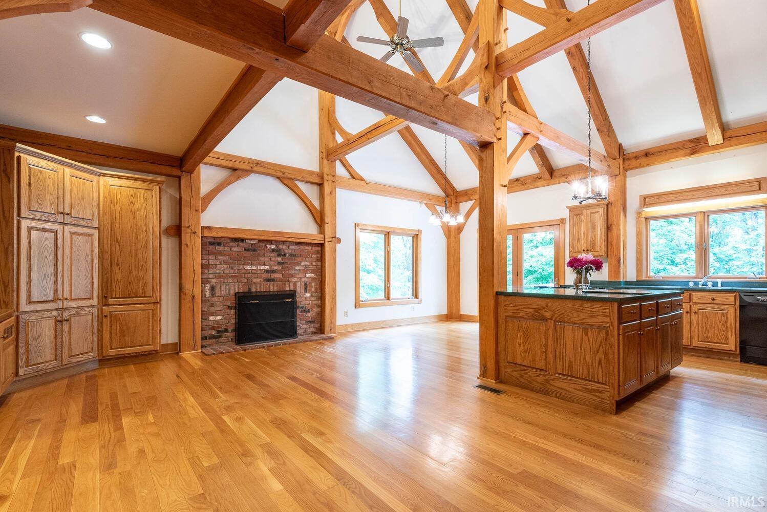 Bloomington, Indiana, 47401, United States, 5 Bedrooms Bedrooms, ,6 BathroomsBathrooms,Residential,Active,1821943