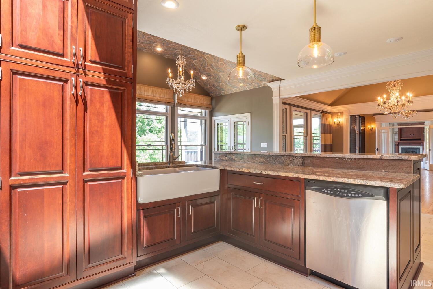 Bloomington, Indiana, 47401, United States, 6 Bedrooms Bedrooms, ,6 BathroomsBathrooms,Residential,Active,1892630