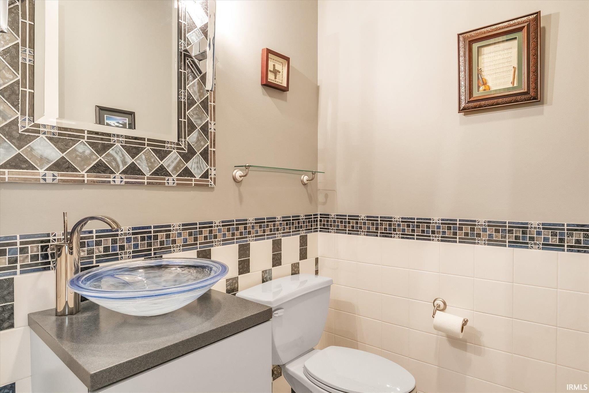 South Bend, Indiana, 46628, United States, 6 Bedrooms Bedrooms, ,8 BathroomsBathrooms,Residential,Active,1929928