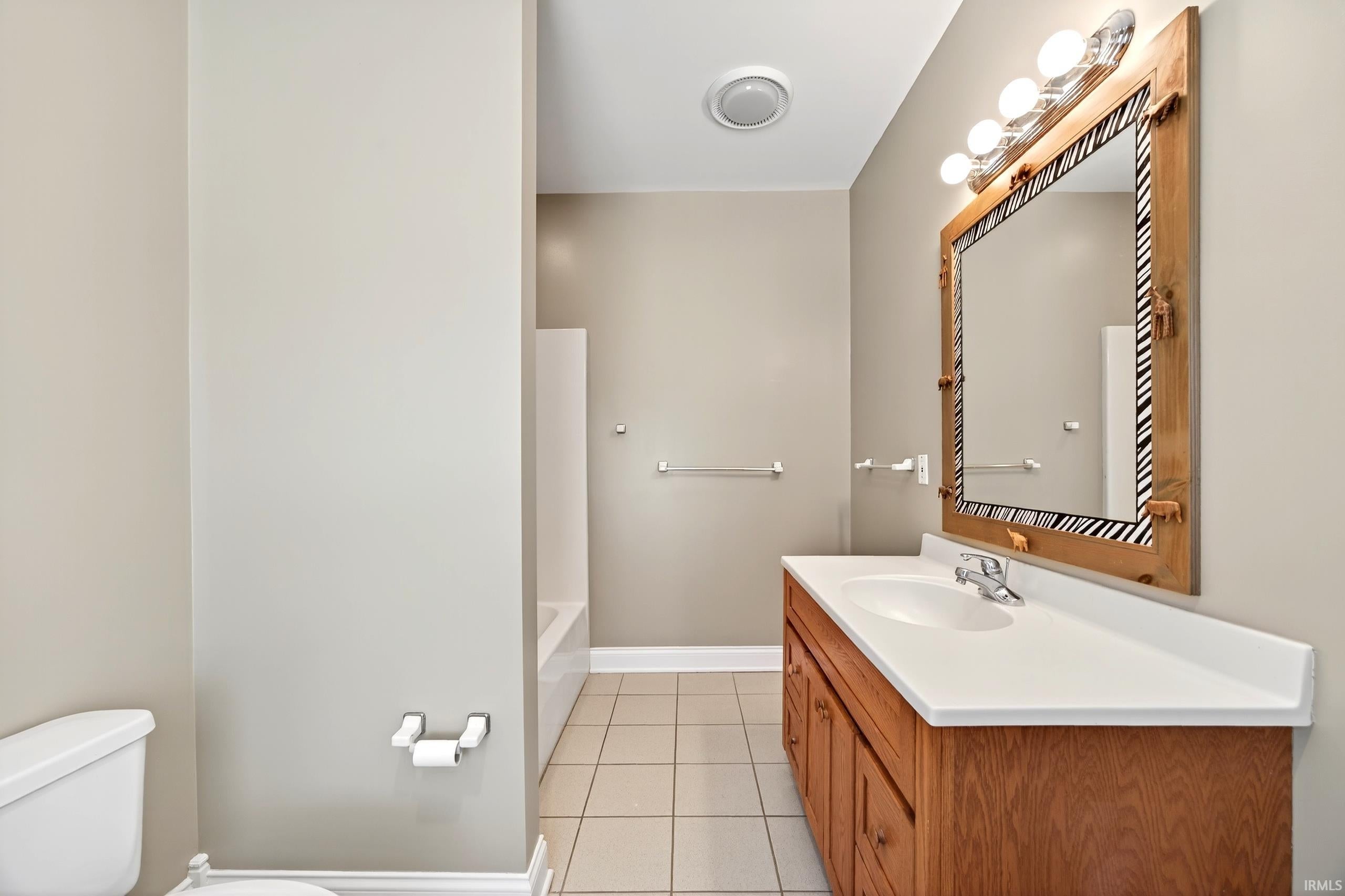 Bloomington, Indiana, 47408, United States, 4 Bedrooms Bedrooms, ,5 BathroomsBathrooms,Residential,Active,1943779