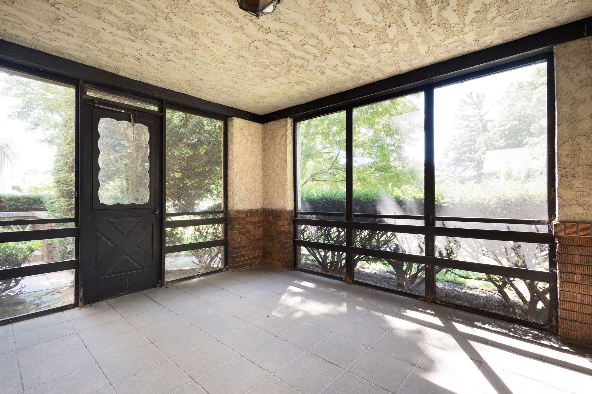 South Bend, Indiana, 46615, United States, 3 Bedrooms Bedrooms, ,2 BathroomsBathrooms,Residential,Active,1936143